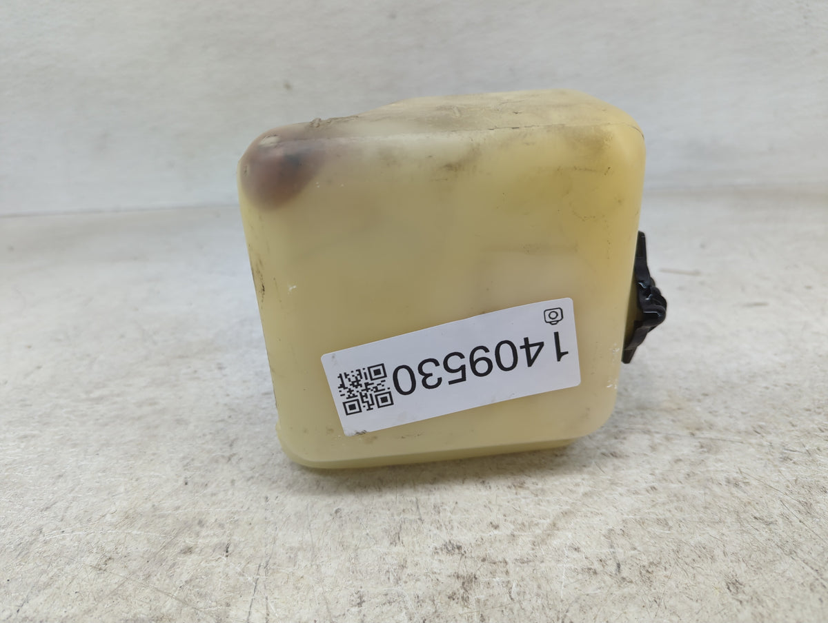 2004 Toyota Highlander Radiator Coolant Overflow Expansion Tank Bottle 1409530 - Oemusedautoparts1.com