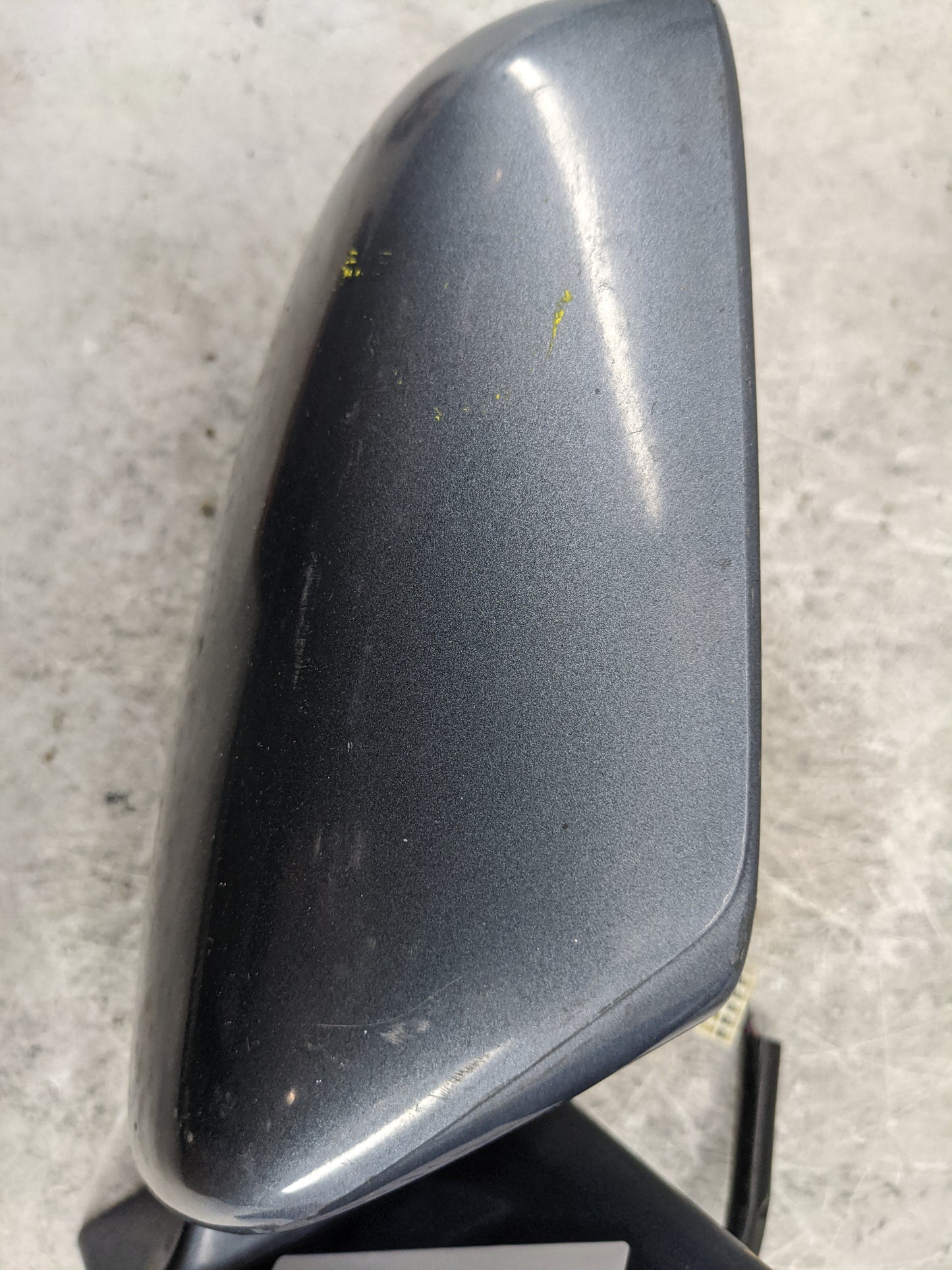 2001-2007 Toyota Highlander Passenger Side View Mirror - Right Door Mirror OEM Used - Oemusedautoparts1.com