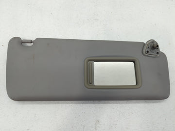 2004-2007 Toyota Highlander Sun Visor Shade Replacement Passenger Right Mirror Fits Fits 2004 2005 2006 2007 OEM Used Auto P