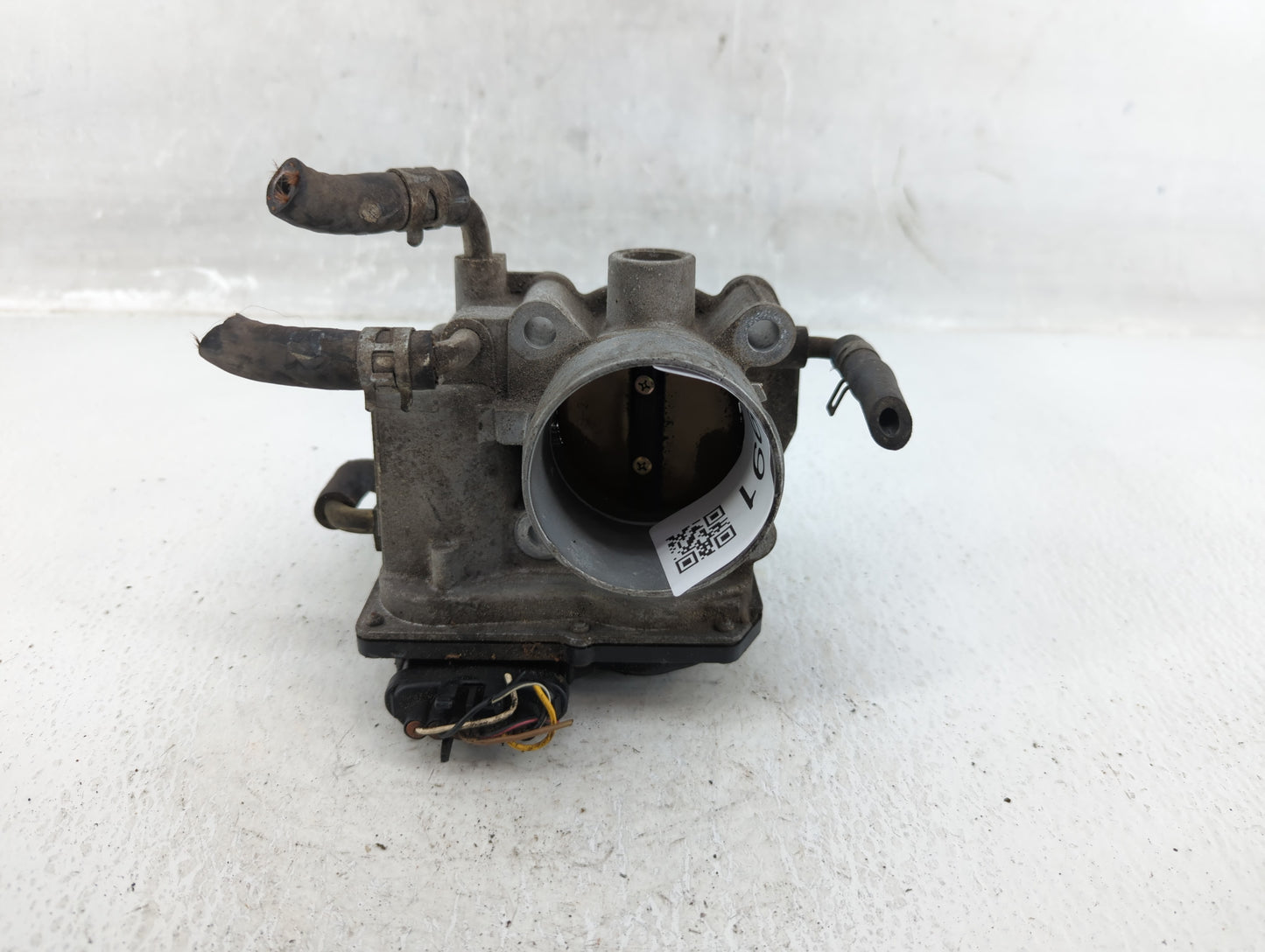 2004-2007 Toyota Highlander Throttle Body P/N:22030-28060 Fits Fits 2004 2005 2006 2007 OEM Used Auto Parts - Oemusedautopar