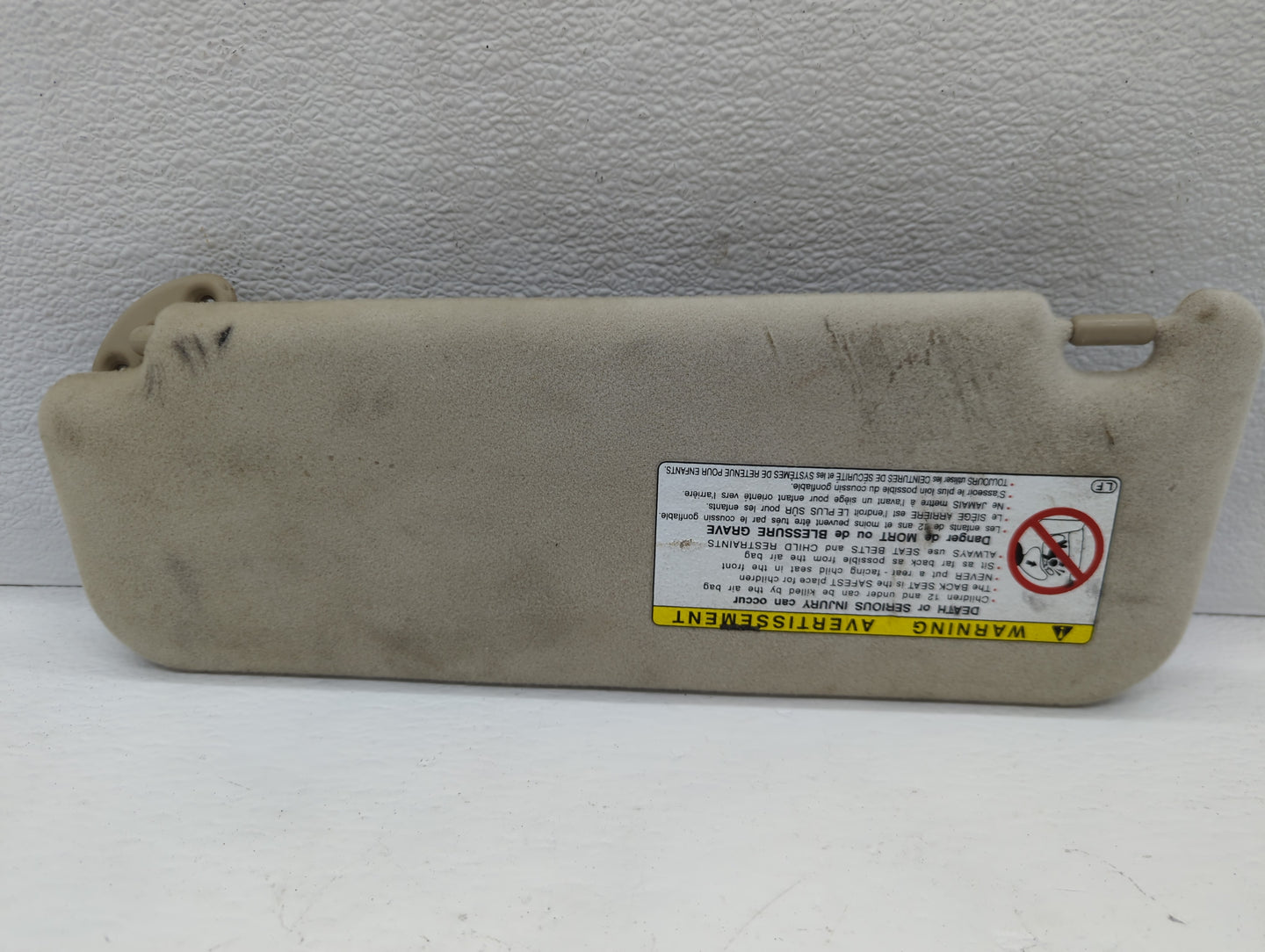 2004 Toyota Prius Sun Visor Shade Replacement Passenger Right Mirror Fits OEM Used Auto Parts - Oemusedautoparts1.com