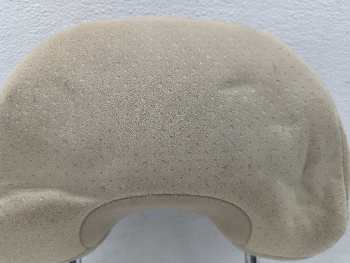 2004 Toyota Prius Headrest Head Rest Front Driver Passenger Seat Fits OEM Used Auto Parts - Oemusedautoparts1.com