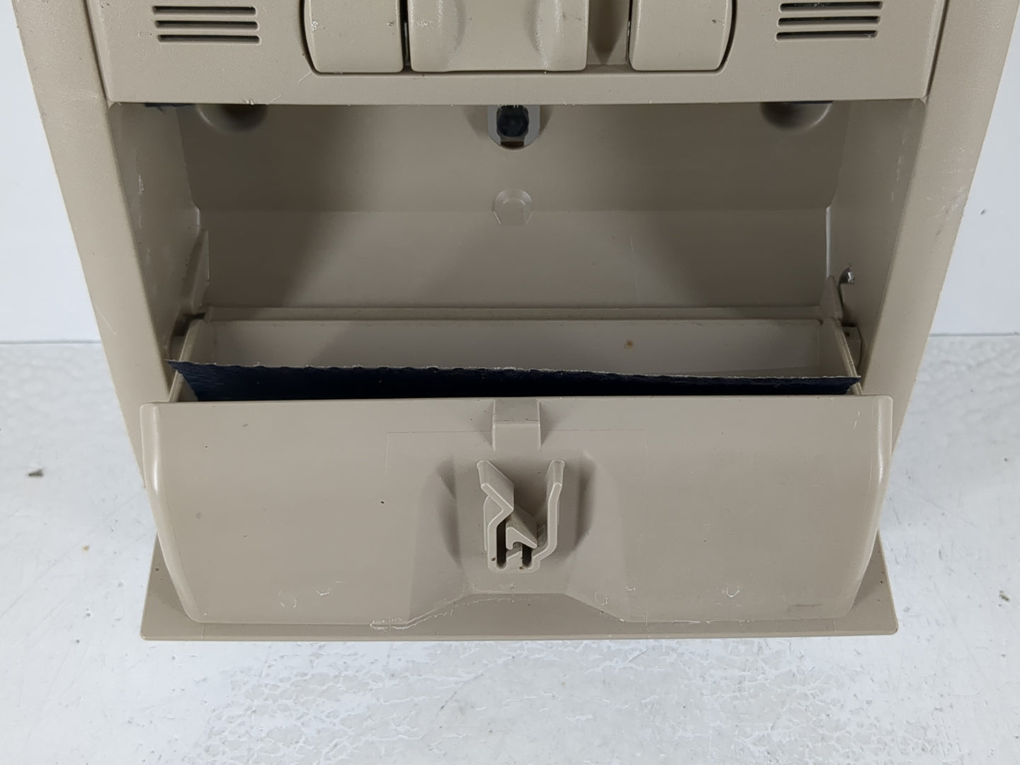 2004-2009 Toyota Prius Overhead Roof Console Interior Dome Light - Oemusedautoparts1.com
