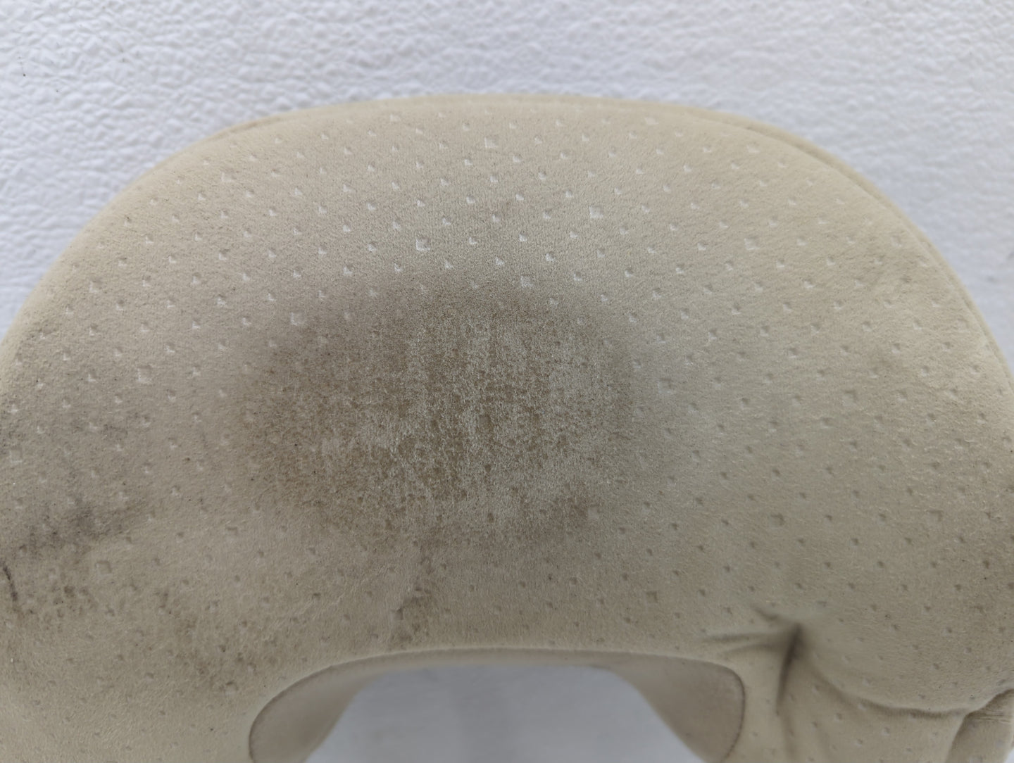2004-2005 Toyota Prius Headrest Head Rest Rear Center Seat Fits Fits 2004 2005 OEM Used Auto Parts - Oemusedautoparts1.com