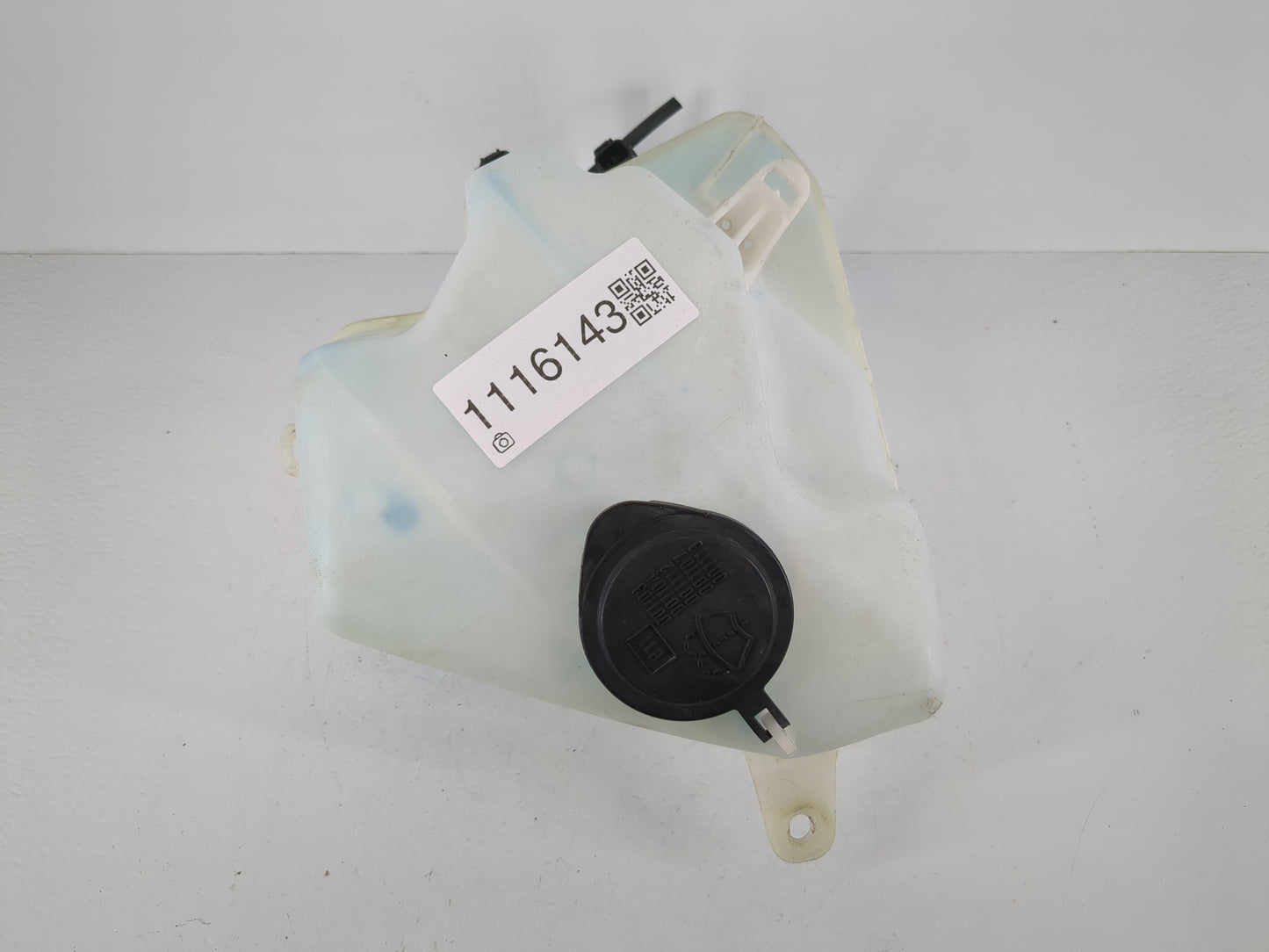 2004-2006 Toyota Prius Windshield Washer Fluid Reservoir Bottle Oem - Oemusedautoparts1.com