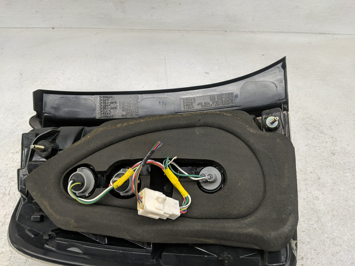 2004-2005 Toyota Prius Tail Light Assembly Passenger Right OEM Fits Fits 2004 2005 OEM Used Auto Parts - Oemusedautoparts1.c