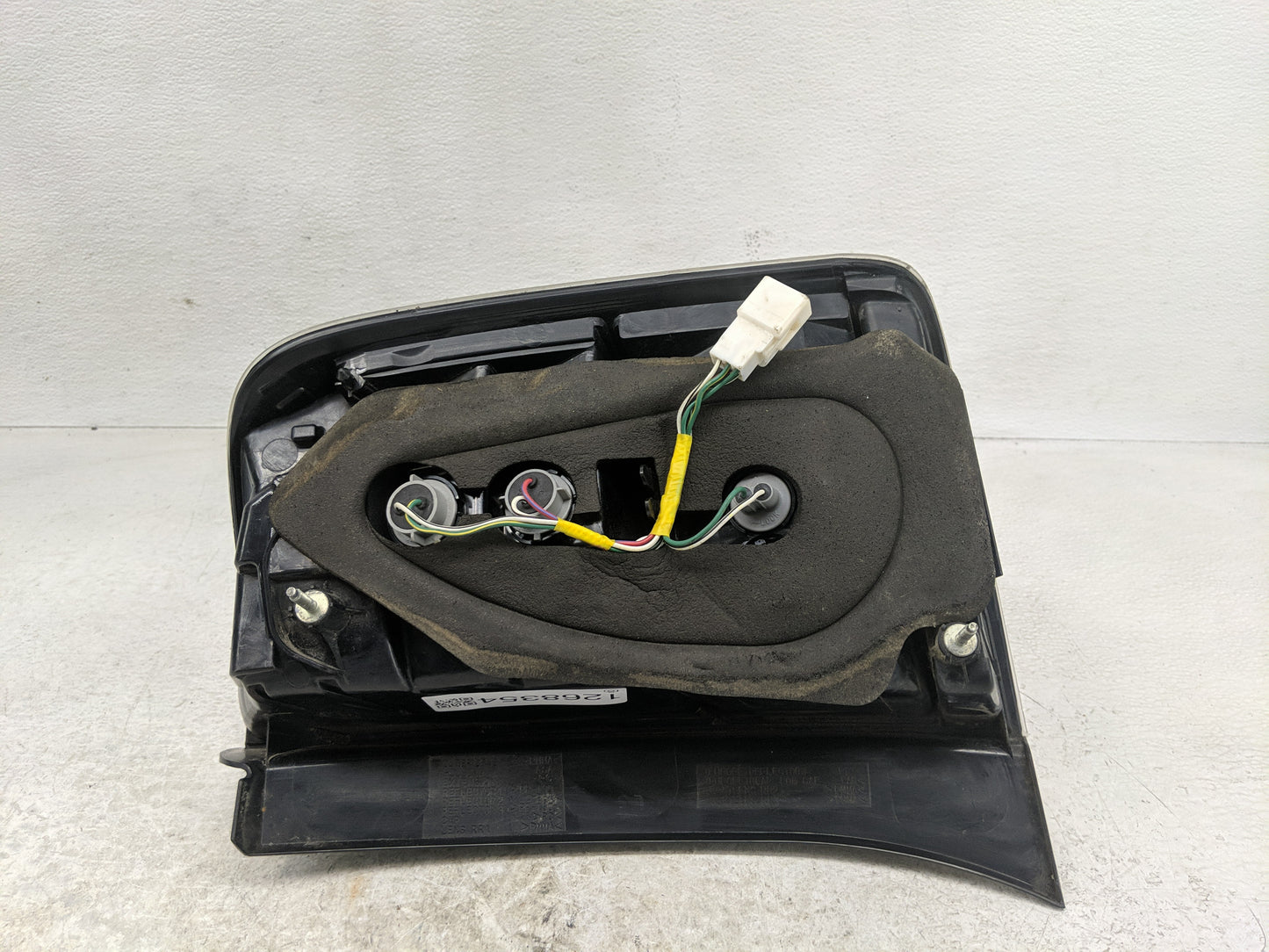 2004-2005 Toyota Prius Tail Light Assembly Driver Left OEM Fits Fits 2004 2005 OEM Used Auto Parts - Oemusedautoparts1.com