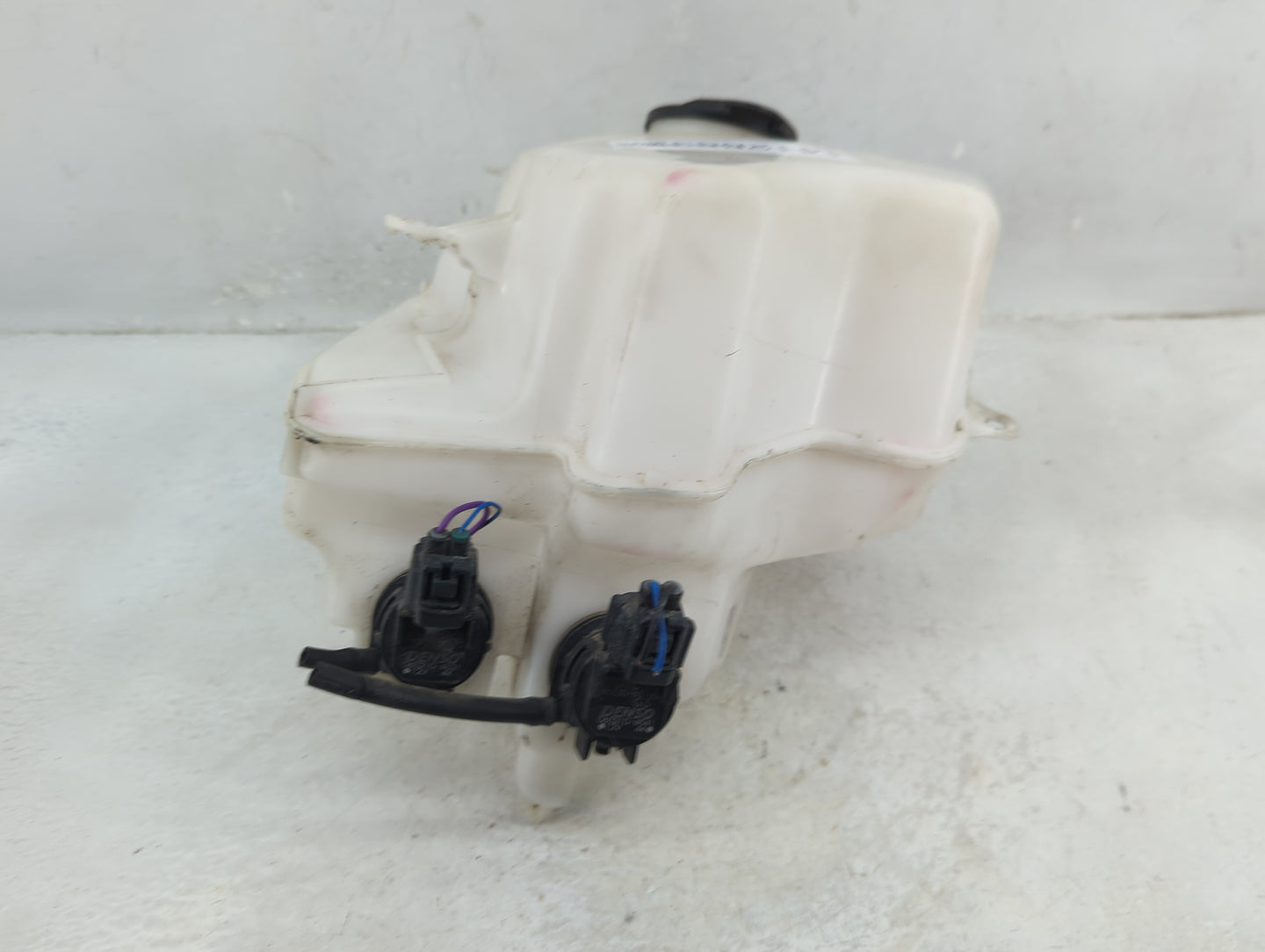 2004-2009 Toyota Prius Windshield Washer Fluid Reservoir Bottle Oem - Oemusedautoparts1.com