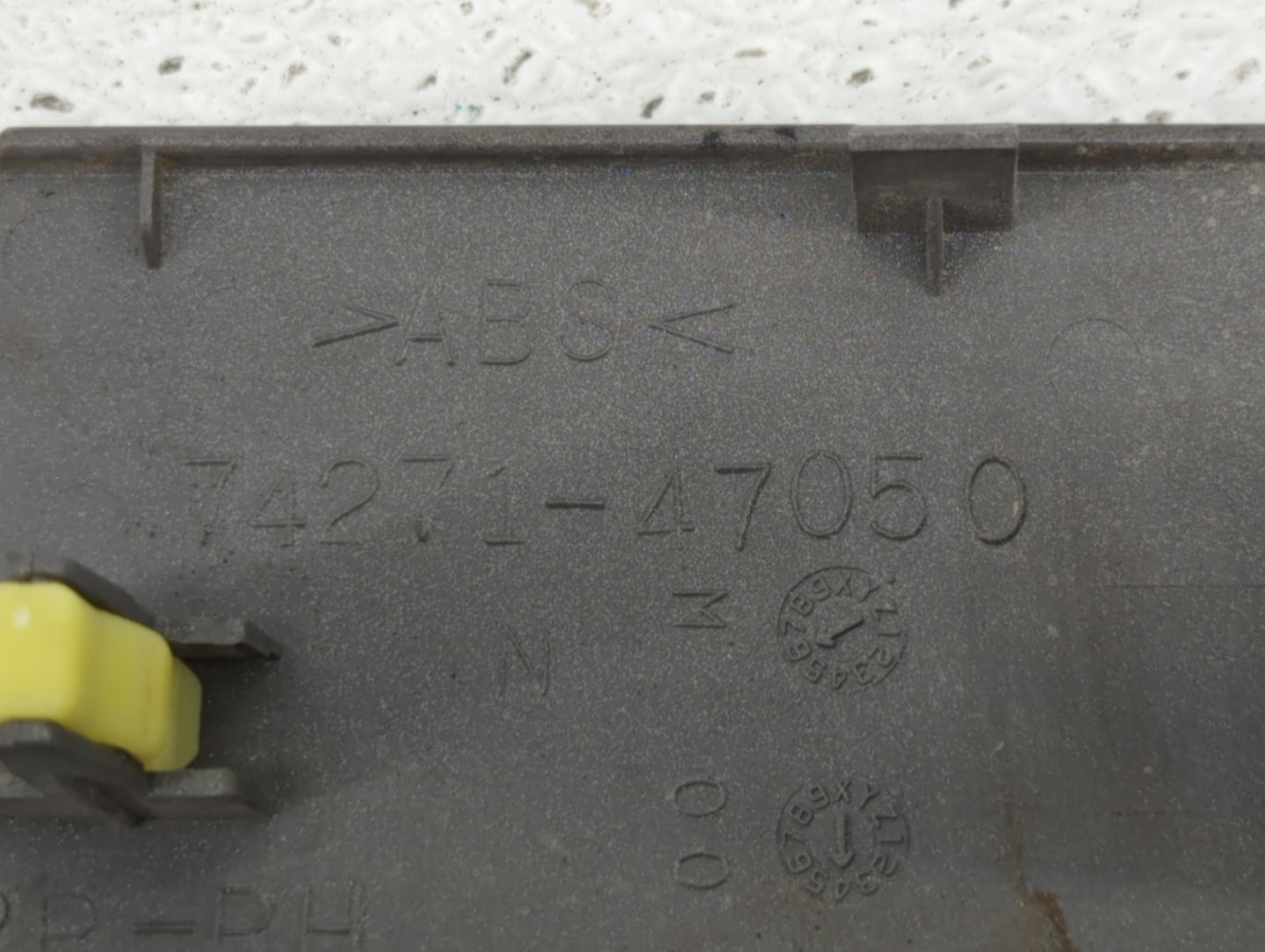 2004 Toyota Prius Passenger Right Power Window Switch 74271-47050 - Oemusedautoparts1.com