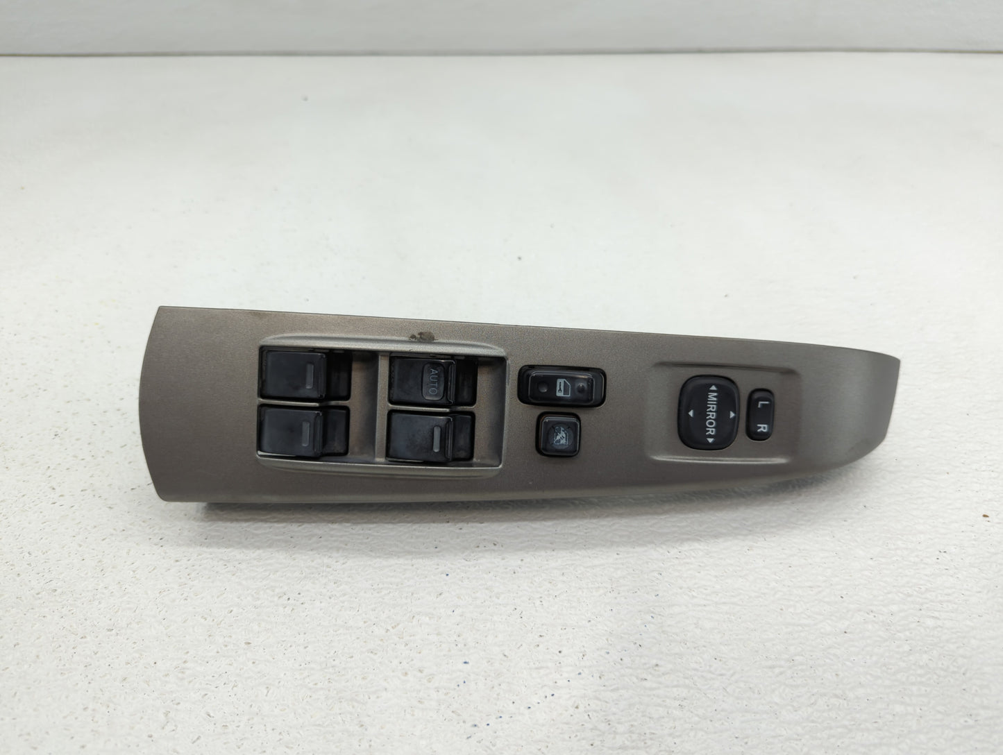 2004-2009 Toyota Prius Master Power Window Switch Replacement Driver Side Left P/N:74231-47090 84820-47021 Fits OEM Used Aut