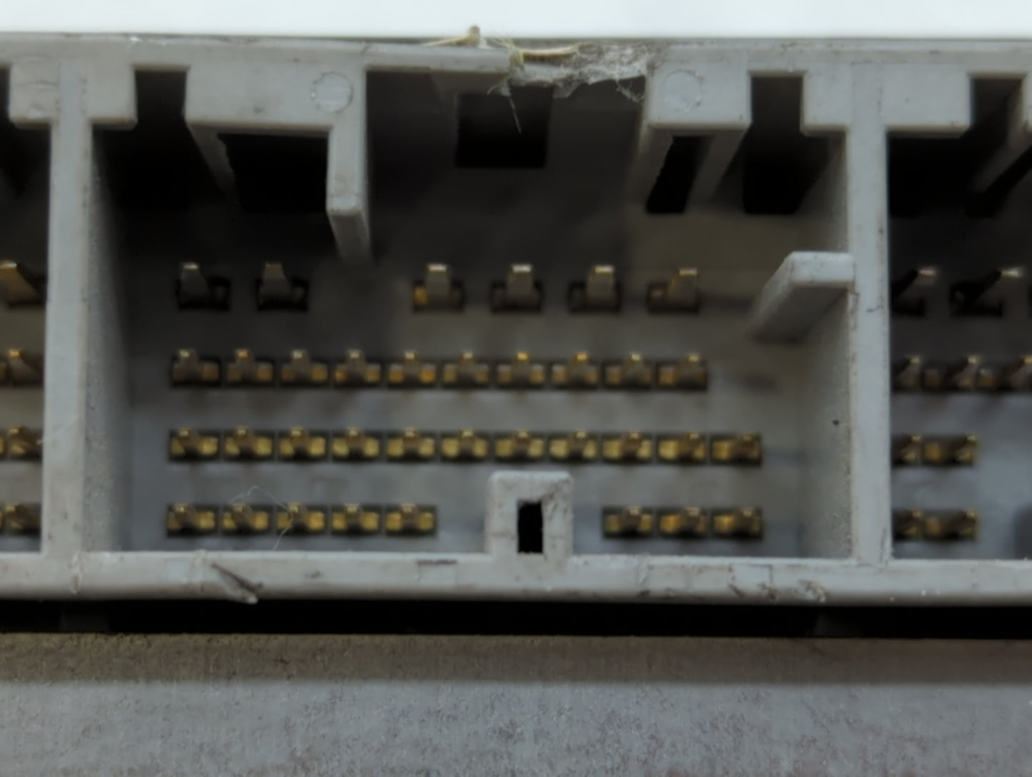 2004-2004 Toyota Prius Chassis Control Module Ccm Bcm Body Control - Oemusedautoparts1.com