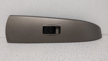 2004 Toyota Prius Passeneger Right Rear Power Window Switch 74271-47050 - Oemusedautoparts1.com