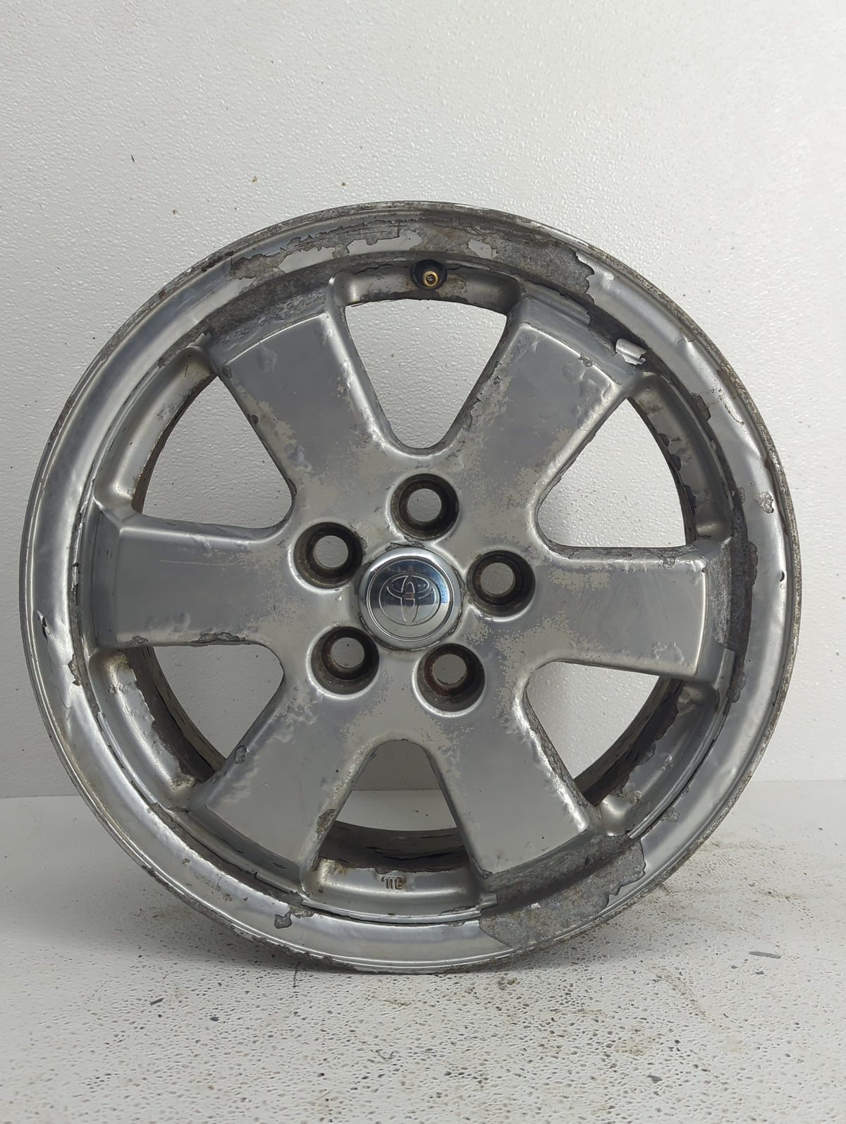 2004-2009 Toyota Prius Oem Wheel Rim 835720 - Oemusedautoparts1.com