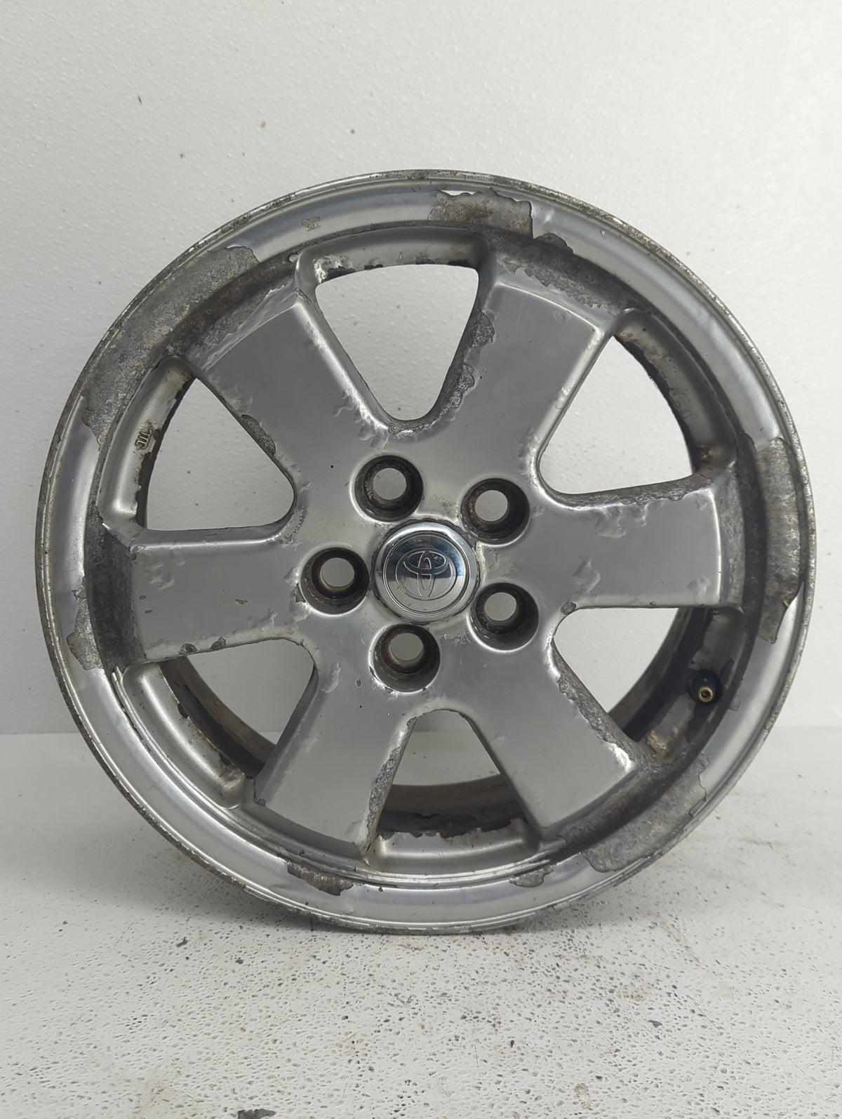 2004-2009 Toyota Prius Oem Wheel Rim 835721 - Oemusedautoparts1.com