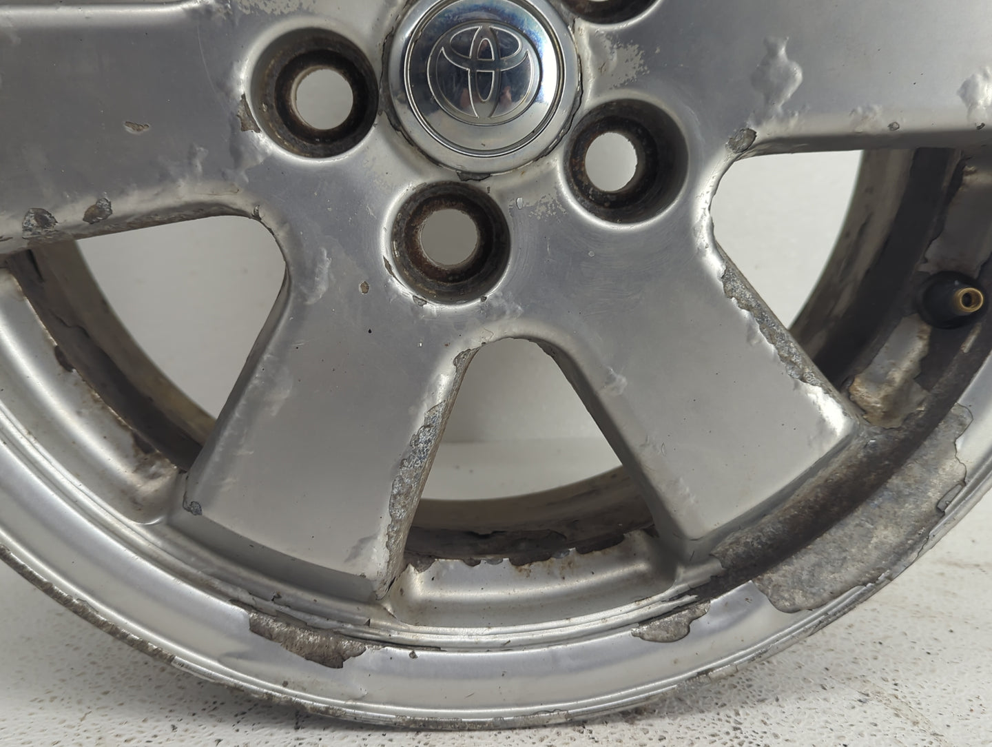 2004-2009 Toyota Prius Oem Wheel Rim 835721 - Oemusedautoparts1.com