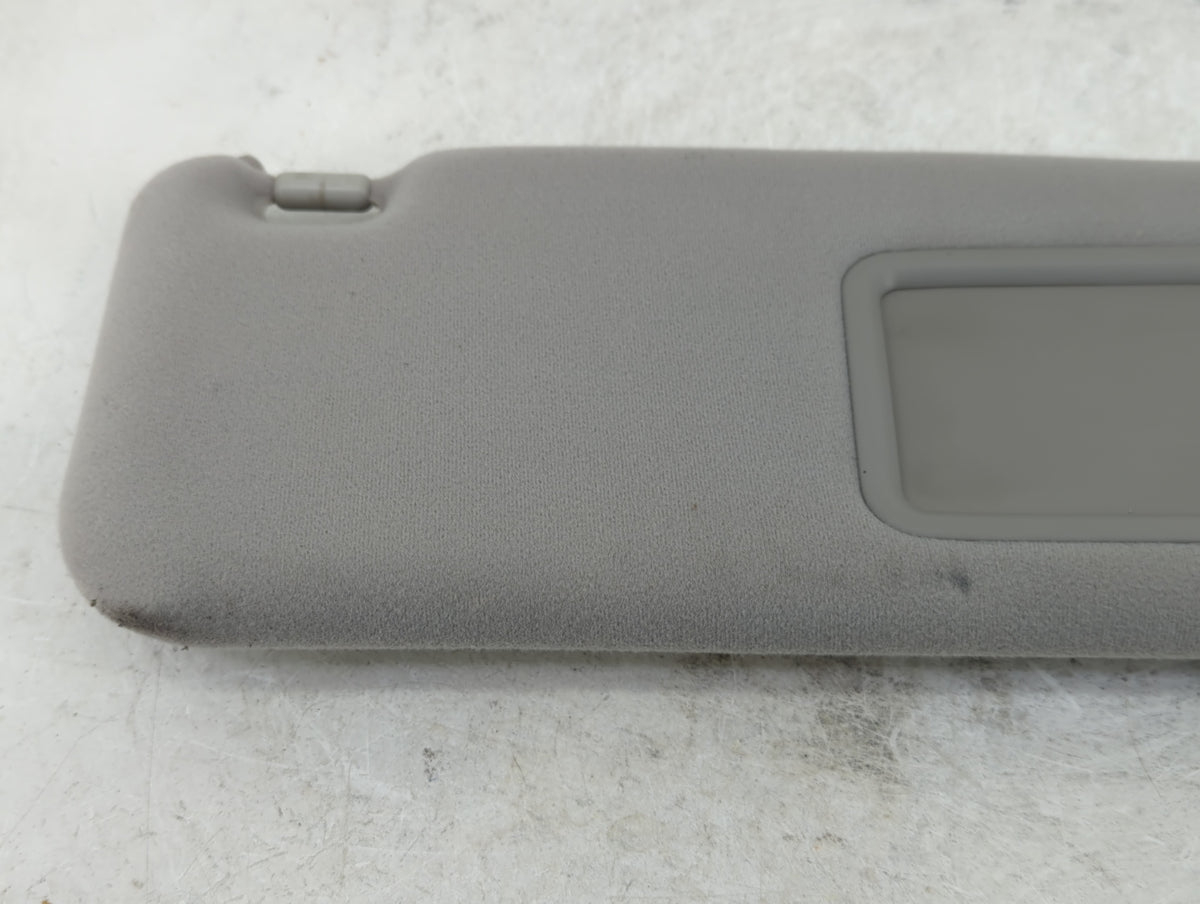 2004 Toyota Prius Sun Visor Shade Replacement Passenger Right Mirror Fits OEM Used Auto Parts - Oemusedautoparts1.com