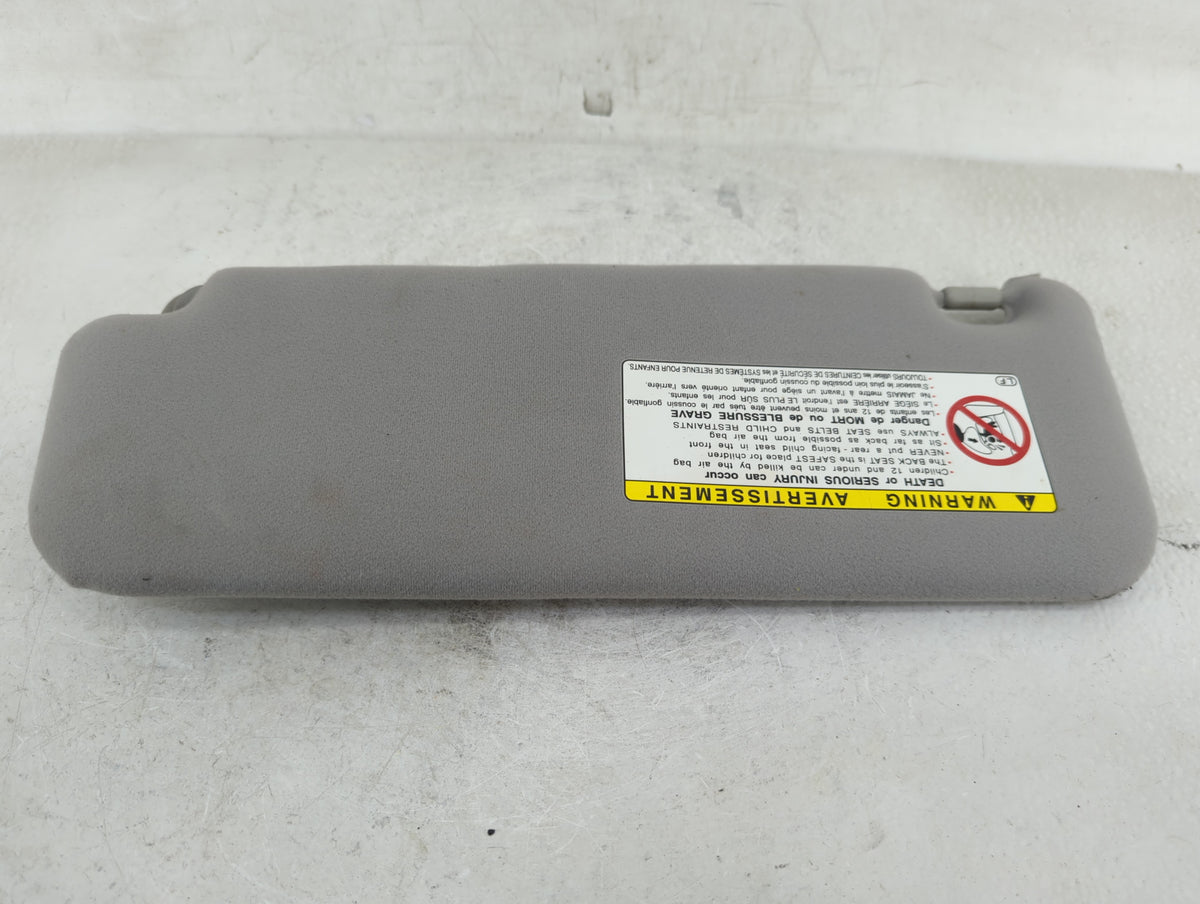 2004 Toyota Prius Sun Visor Shade Replacement Passenger Right Mirror Fits OEM Used Auto Parts - Oemusedautoparts1.com
