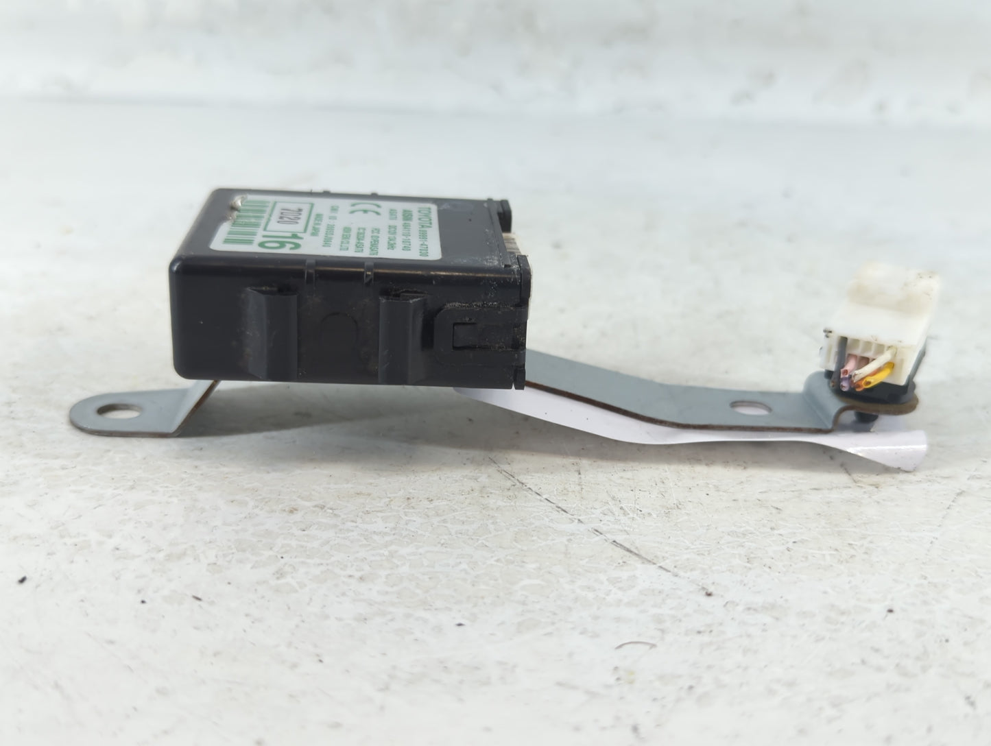 2004 Toyota Prius Oscillator Module - Oemusedautoparts1.com