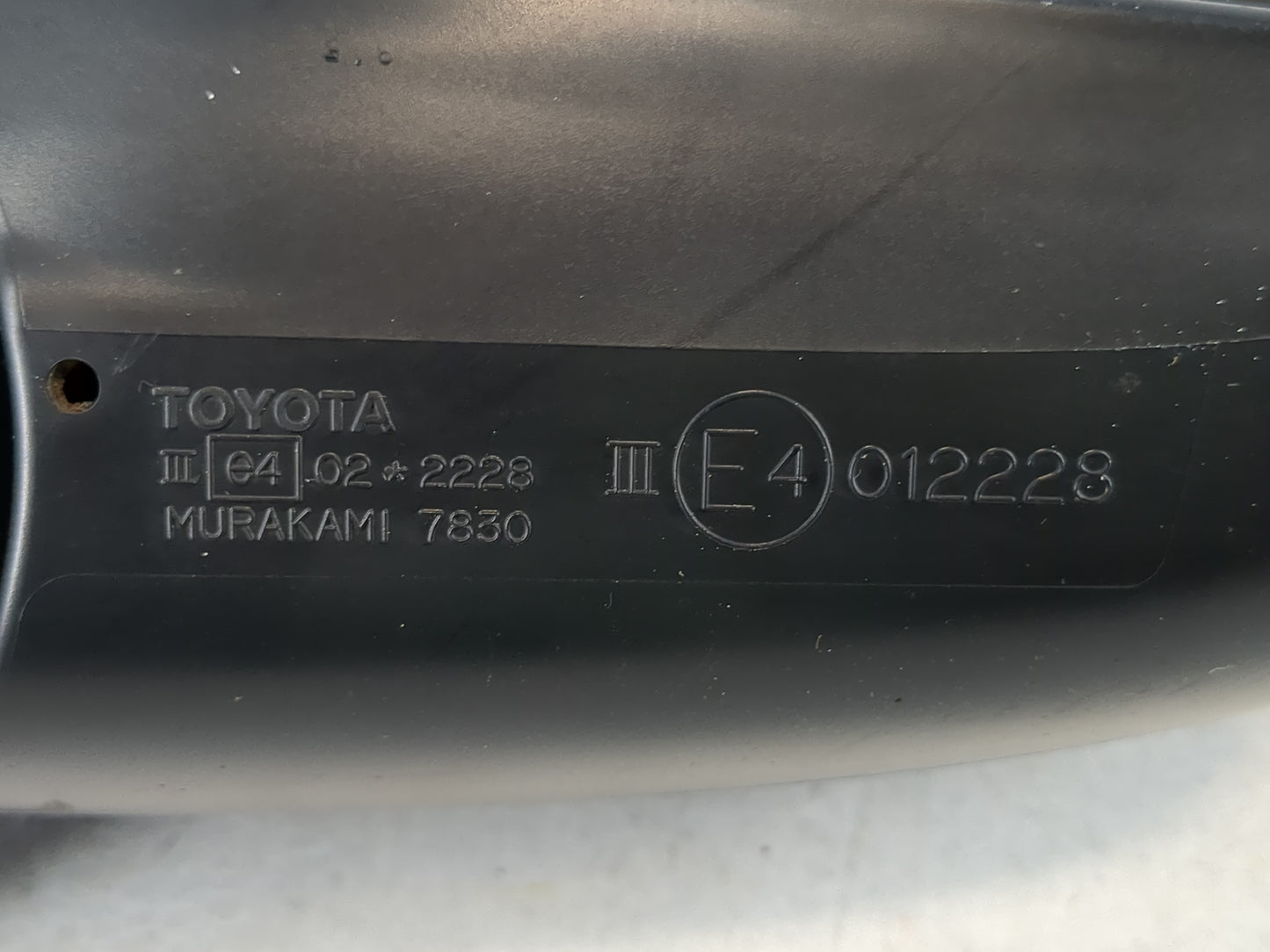 2004-2005 Toyota Rav4 Passenger Side View Mirror - Right Door Mirror OEM Used - Oemusedautoparts1.com