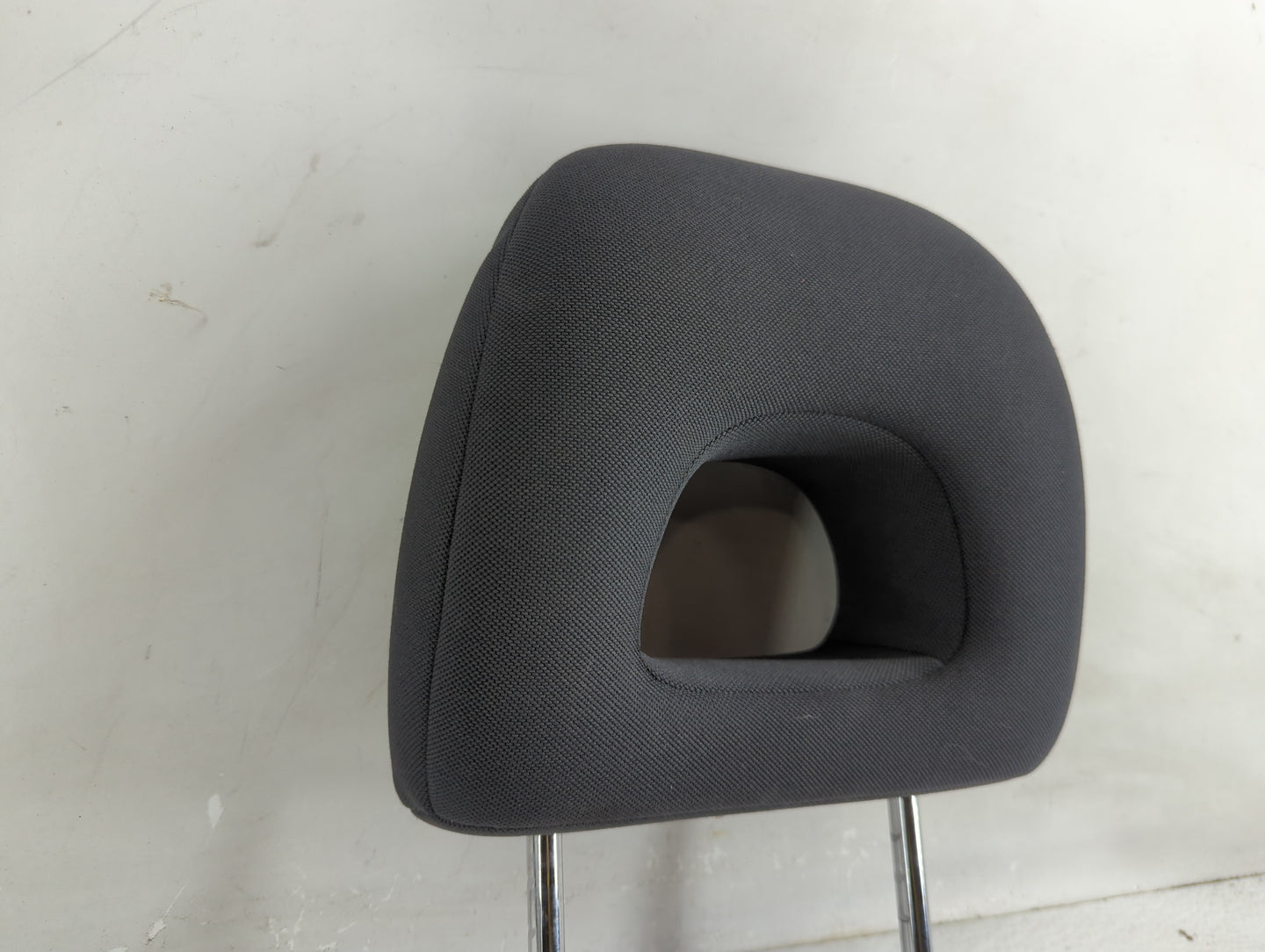 2004 Toyota Rav4 Headrest Head Rest Rear Seat Fits OEM Used Auto Parts - Oemusedautoparts1.com