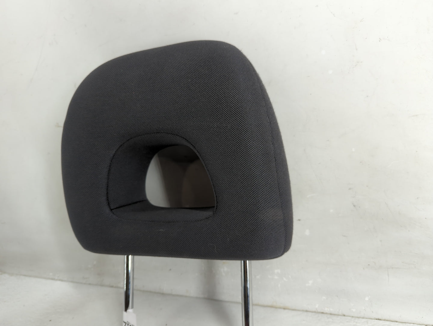 2004 Toyota Rav4 Headrest Head Rest Rear Seat Fits OEM Used Auto Parts - Oemusedautoparts1.com