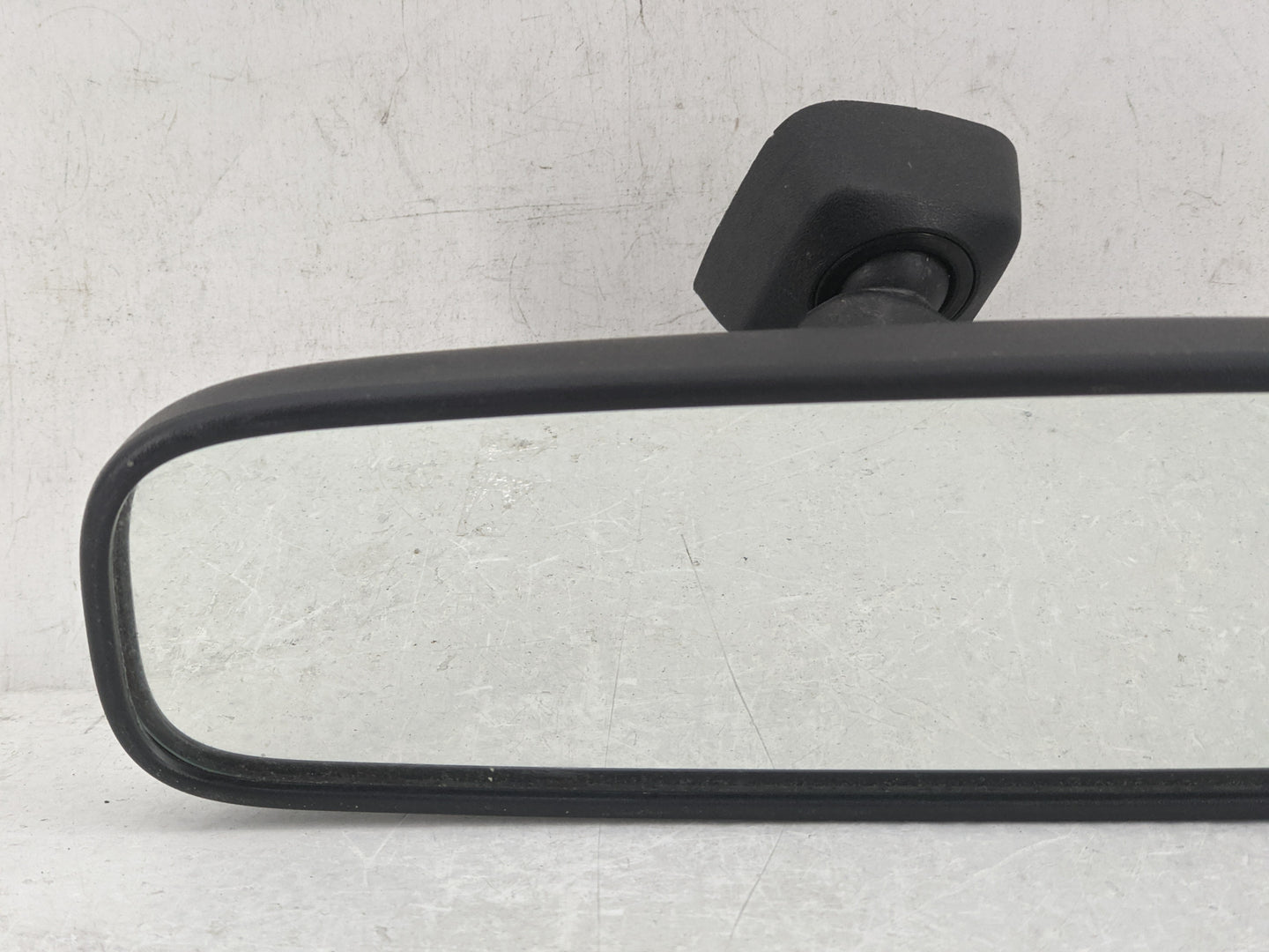 2004-2015 Toyota Rav4 Interior Rear View Mirror Replacement OEM P/N:E4012197 E8011681 Fits OEM Used Auto Parts - Oemusedauto