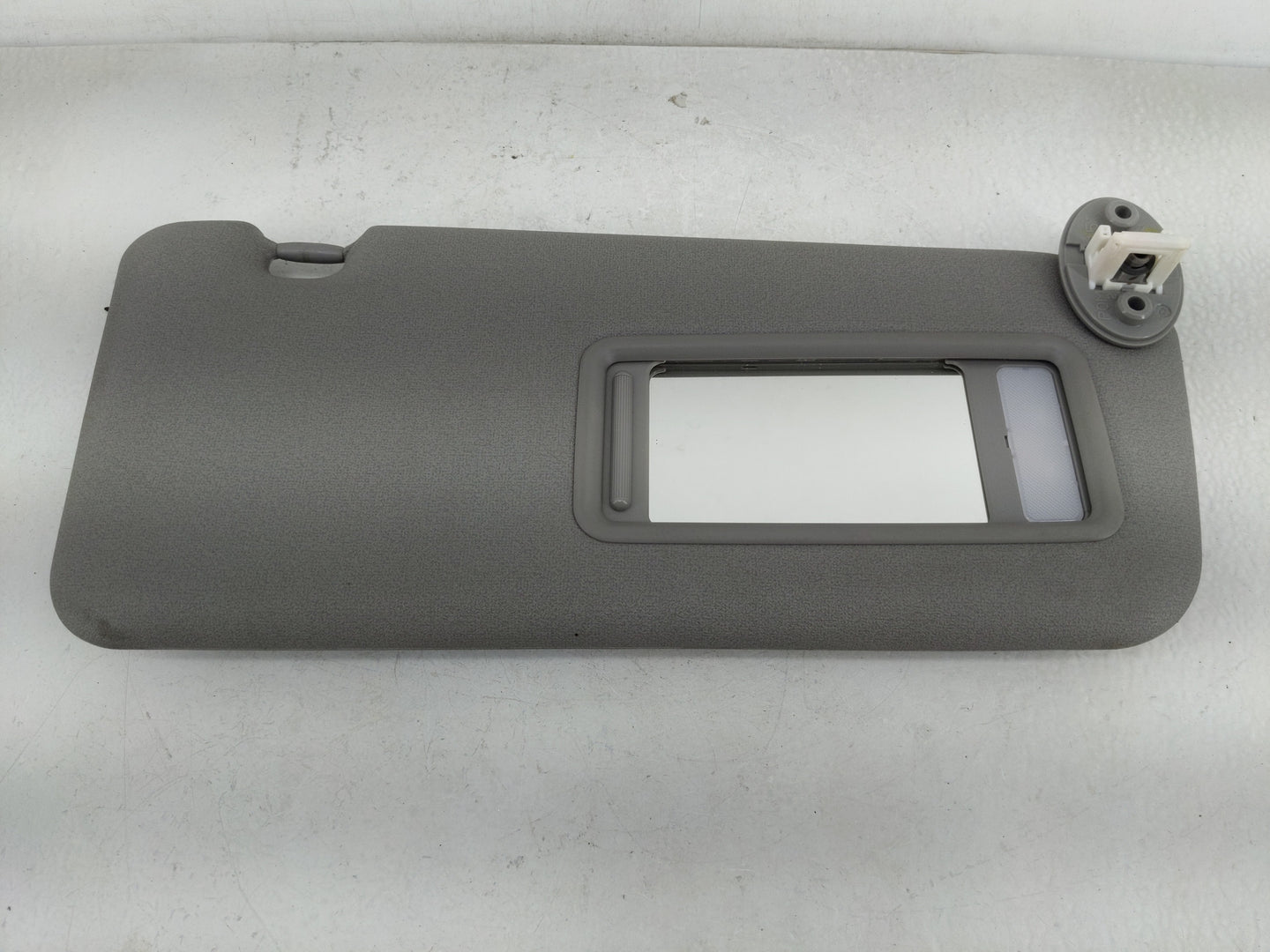 2004-2005 Toyota Rav4 Sun Visor Shade Replacement Passenger Right Mirror Fits Fits 2004 2005 OEM Used Auto Parts - Oemusedau
