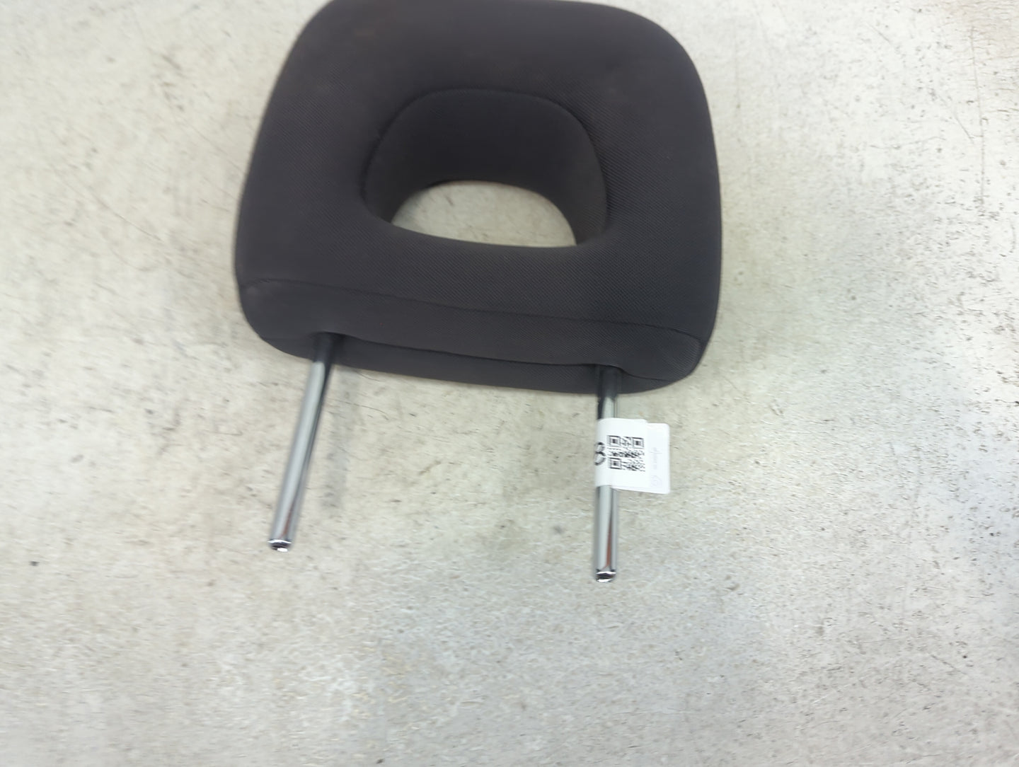 2004-2004 Toyota Rav4 Headrest Head Rest Front Driver Seat Black 1470668 - Oemusedautoparts1.com