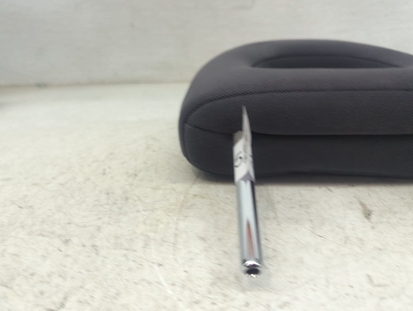 2004 Toyota Rav4 Headrest Head Rest Rear Seat Fits OEM Used Auto Parts - Oemusedautoparts1.com