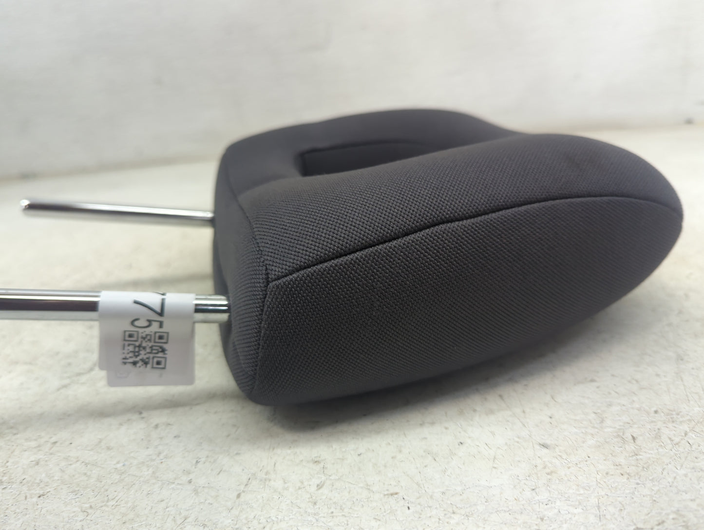2004 Toyota Rav4 Headrest Head Rest Rear Seat Fits OEM Used Auto Parts - Oemusedautoparts1.com