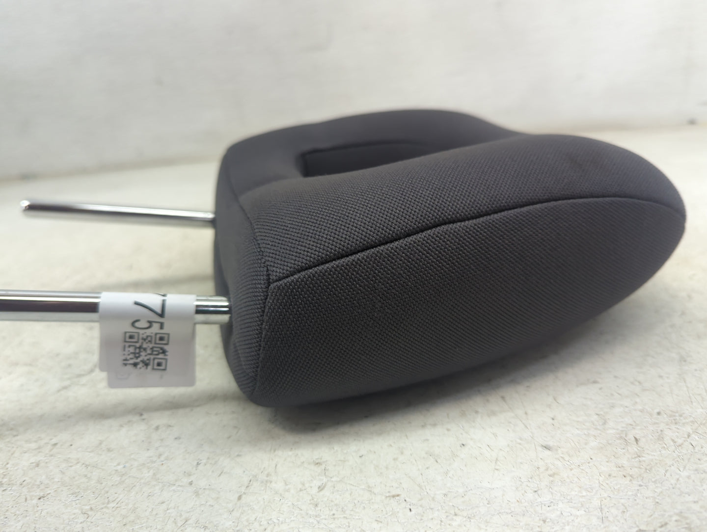 2004 Toyota Rav4 Headrest Head Rest Rear Seat Fits OEM Used Auto Parts - Oemusedautoparts1.com