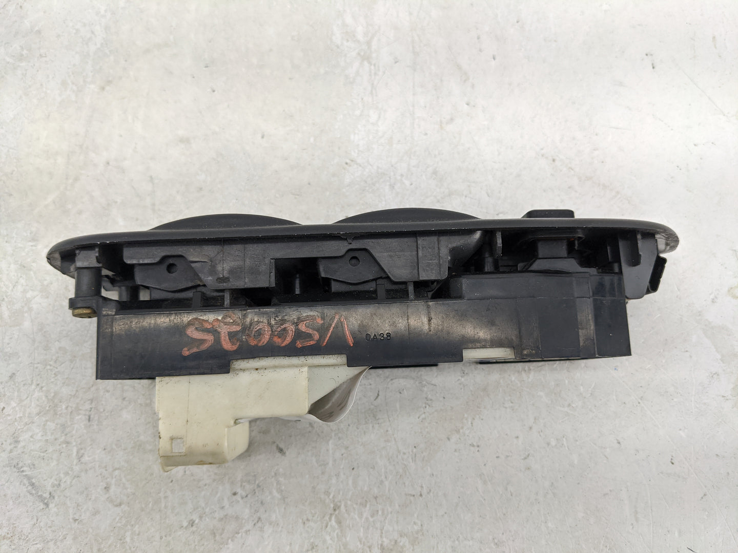 2004-2005 Toyota Rav4 Master Power Window Switch Replacement Driver Side Left Fits Fits 2004 2005 OEM Used Auto Parts - Oemu