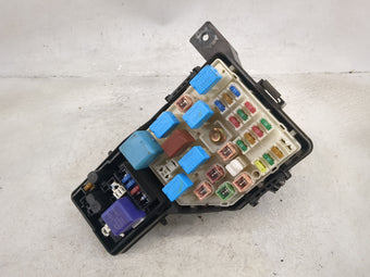compare product 2003-2005 Toyota Rav4 Fusebox Fuse Box Panel Relay Module Fits Fits 2003 2004 2005 OEM Used Auto Parts