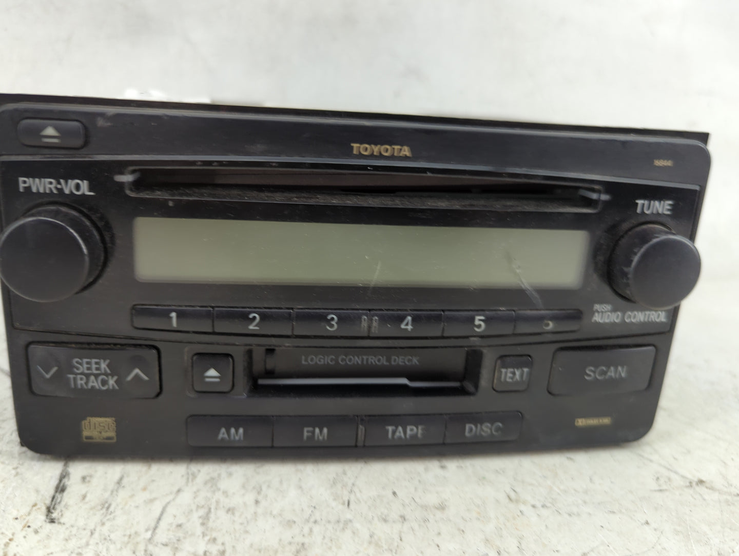 2003-2005 Toyota Rav4 Radio AM FM Cd Player Receiver Replacement P/N:16844 Fits Fits 2003 2004 2005 OEM Used Auto Parts - Oe