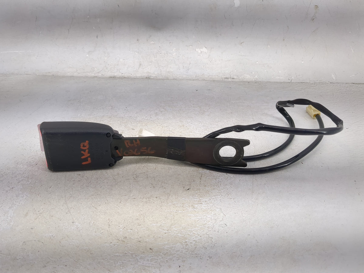 2004-2005 Toyota Rav4 Passenger Front Seatbelt Buckle - Oemusedautoparts1.com
