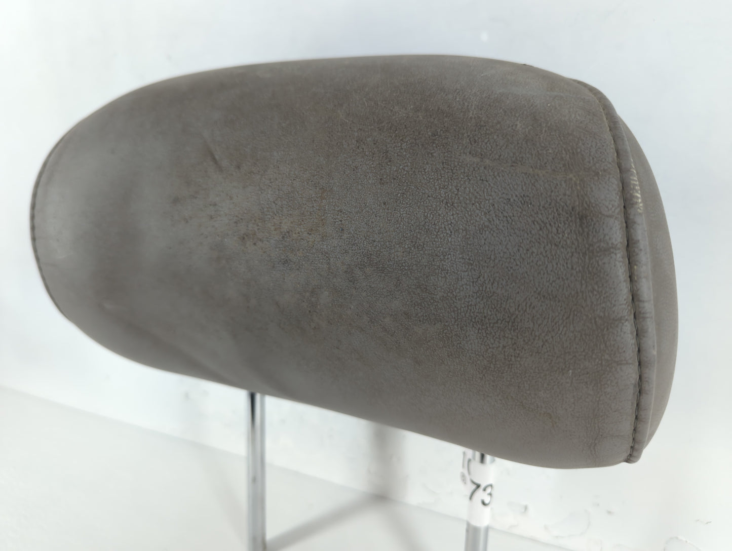 2001-2004 Toyota Sequoia Headrest Head Rest Rear Seat Fits Fits 2001 2002 2003 2004 OEM Used Auto Parts - Oemusedautoparts1.