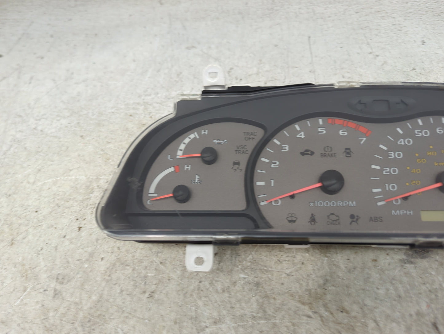 2001-2004 Toyota Sequoia Instrument Cluster Speedometer Gauges P/N:83800-0 69555-731 Miles: Fits Fits 2001 2002 2003 2004 OE