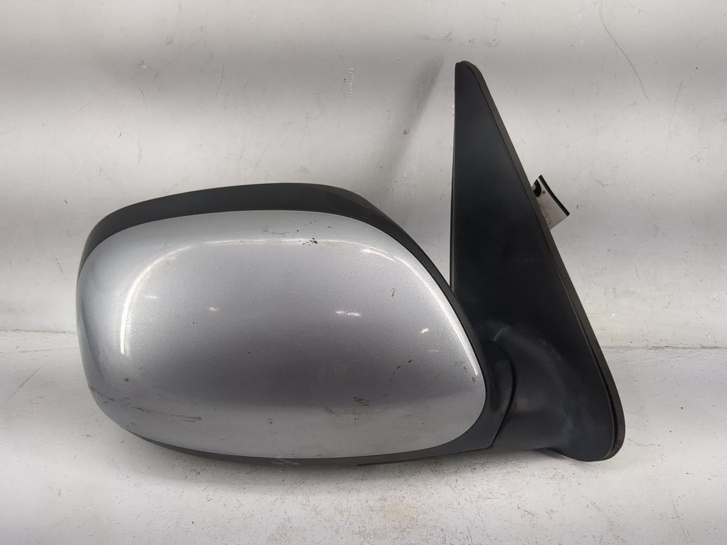 2001-2007 Toyota Sequoia Passenger Side View Mirror - Right Door Mirror OEM Used - Oemusedautoparts1.com