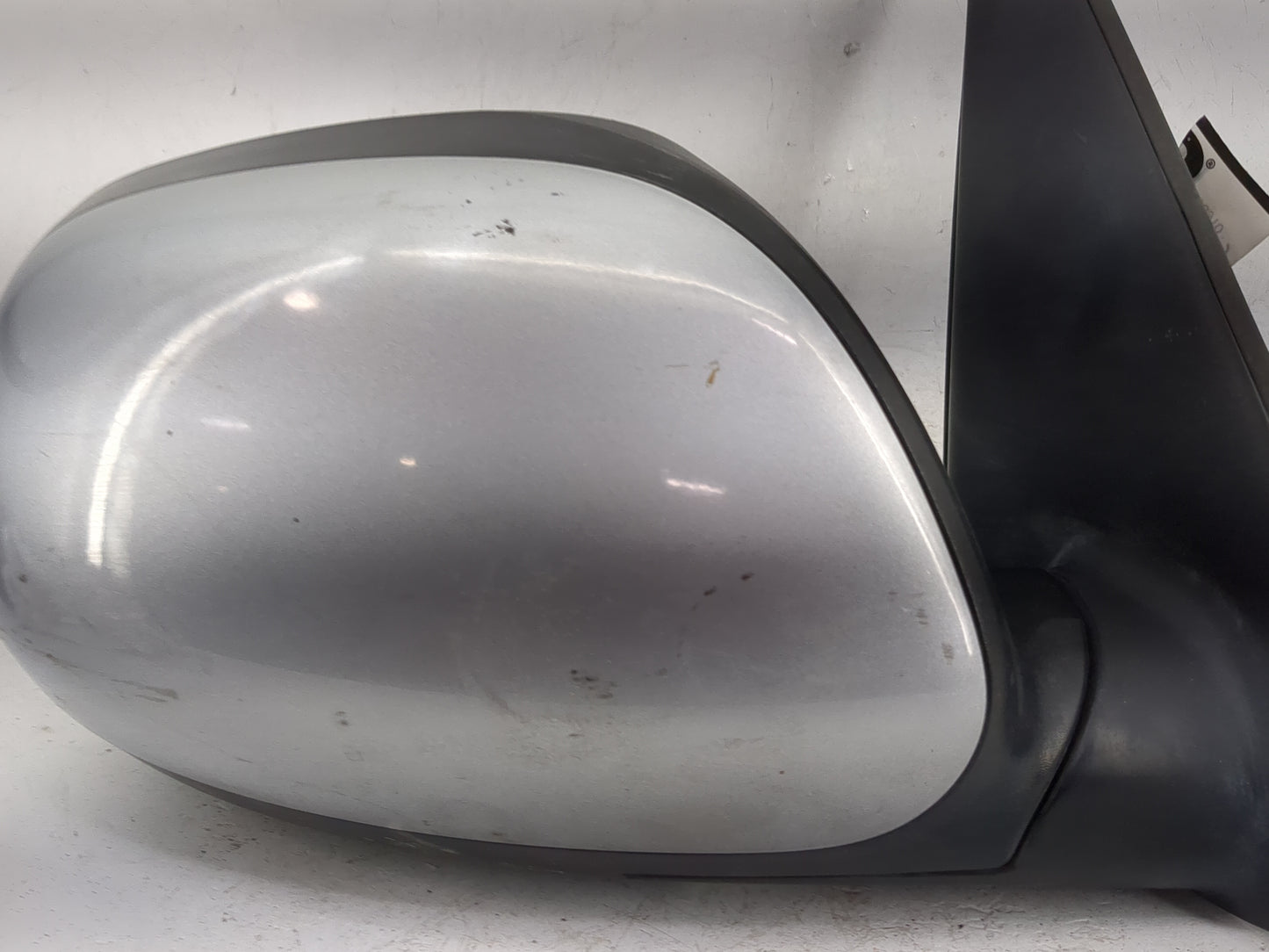 2001-2007 Toyota Sequoia Passenger Side View Mirror - Right Door Mirror OEM Used - Oemusedautoparts1.com
