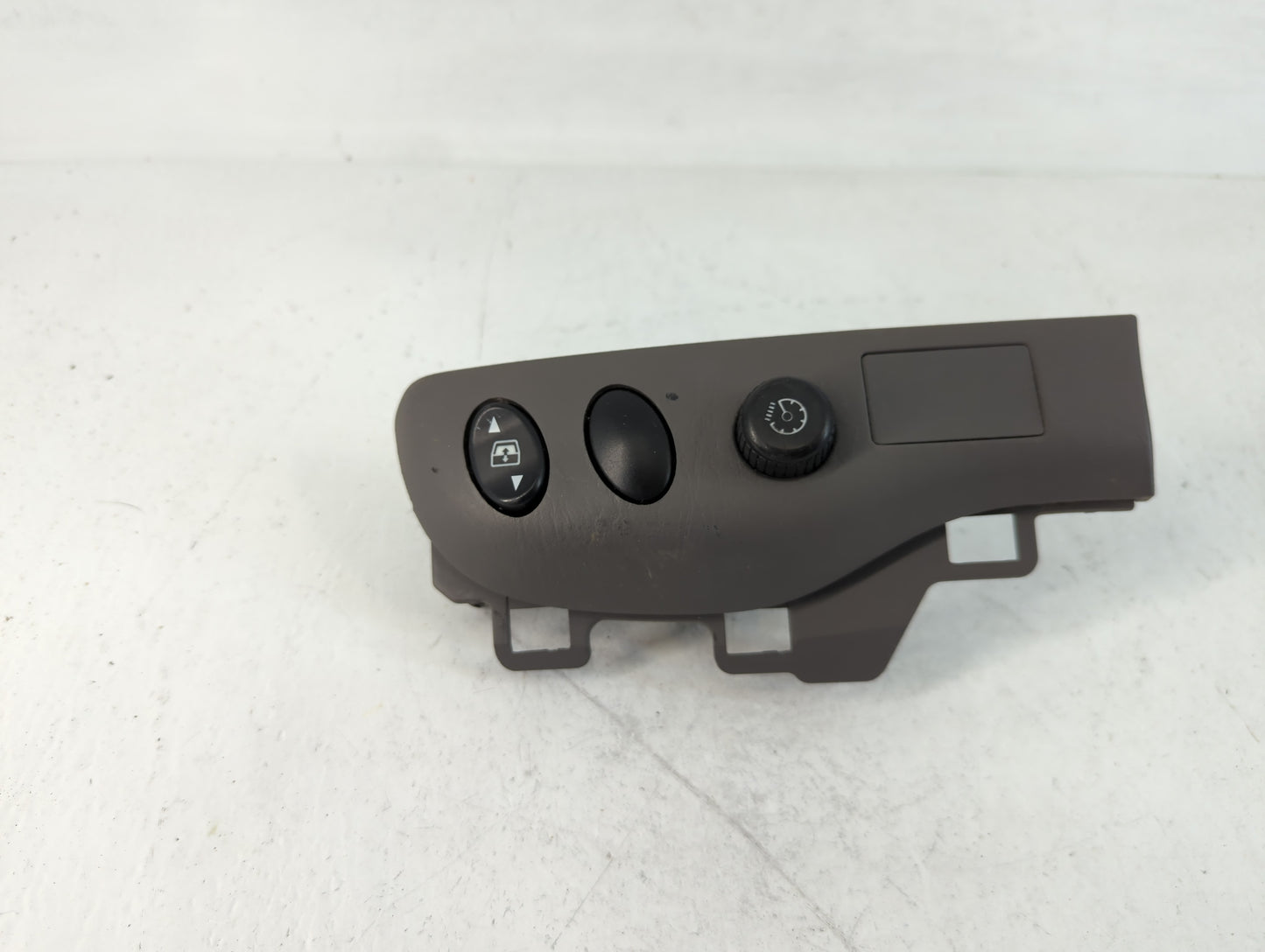 2004 Sequoia SEQUOIA DASH BEZEL CRUISE CONTROL DIMMER SWITCH PANEL OEMUI47416 - Oemusedautoparts1.com