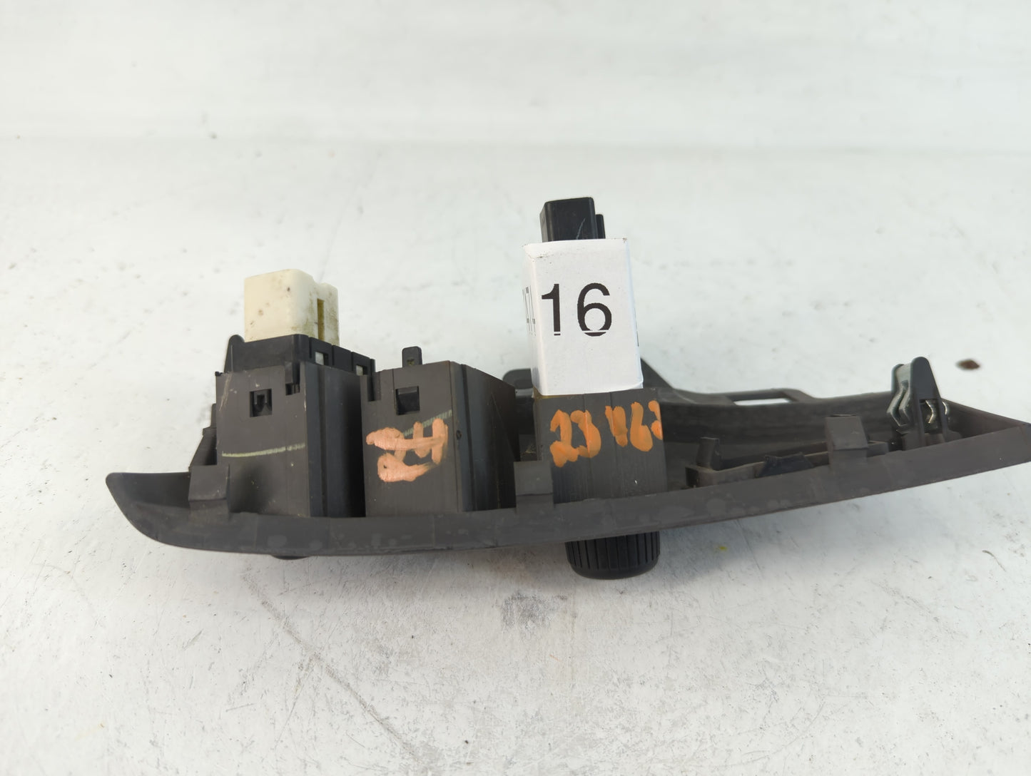 2004 Sequoia SEQUOIA DASH BEZEL CRUISE CONTROL DIMMER SWITCH PANEL OEMUI47416 - Oemusedautoparts1.com
