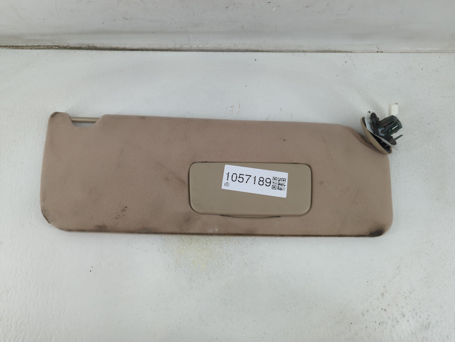 2004 Toyota Sienna Sun Visor Shade Replacement Driver Left Mirror Fits OEM Used Auto Parts - Oemusedautoparts1.com