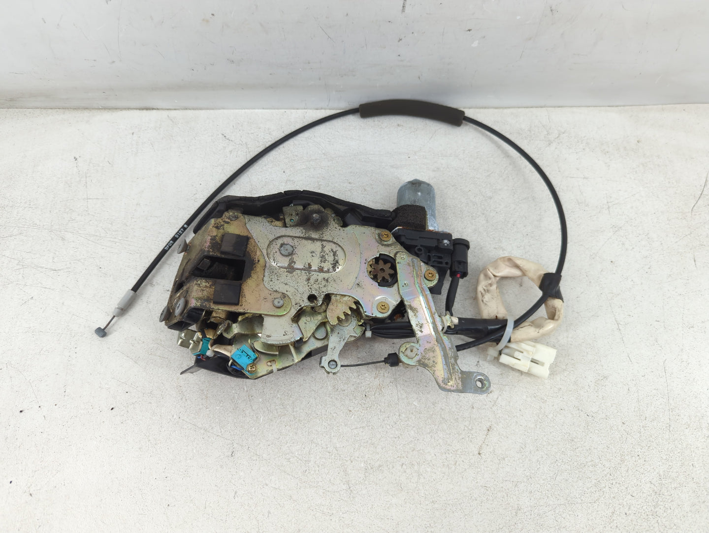 2004-2010 Toyota Sienna Driver Rear Door Window Oem 1080757 - Oemusedautoparts1.com
