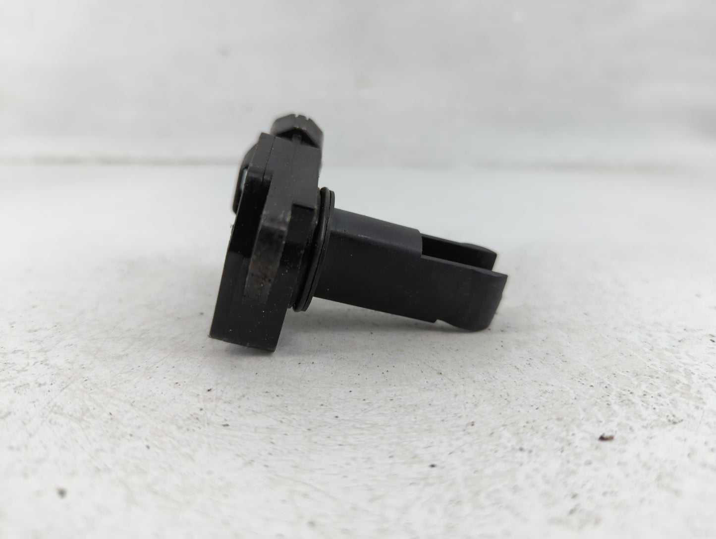 2004-2006 Toyota Sienna Mass Air Flow Meter Maf - Oemusedautoparts1.com