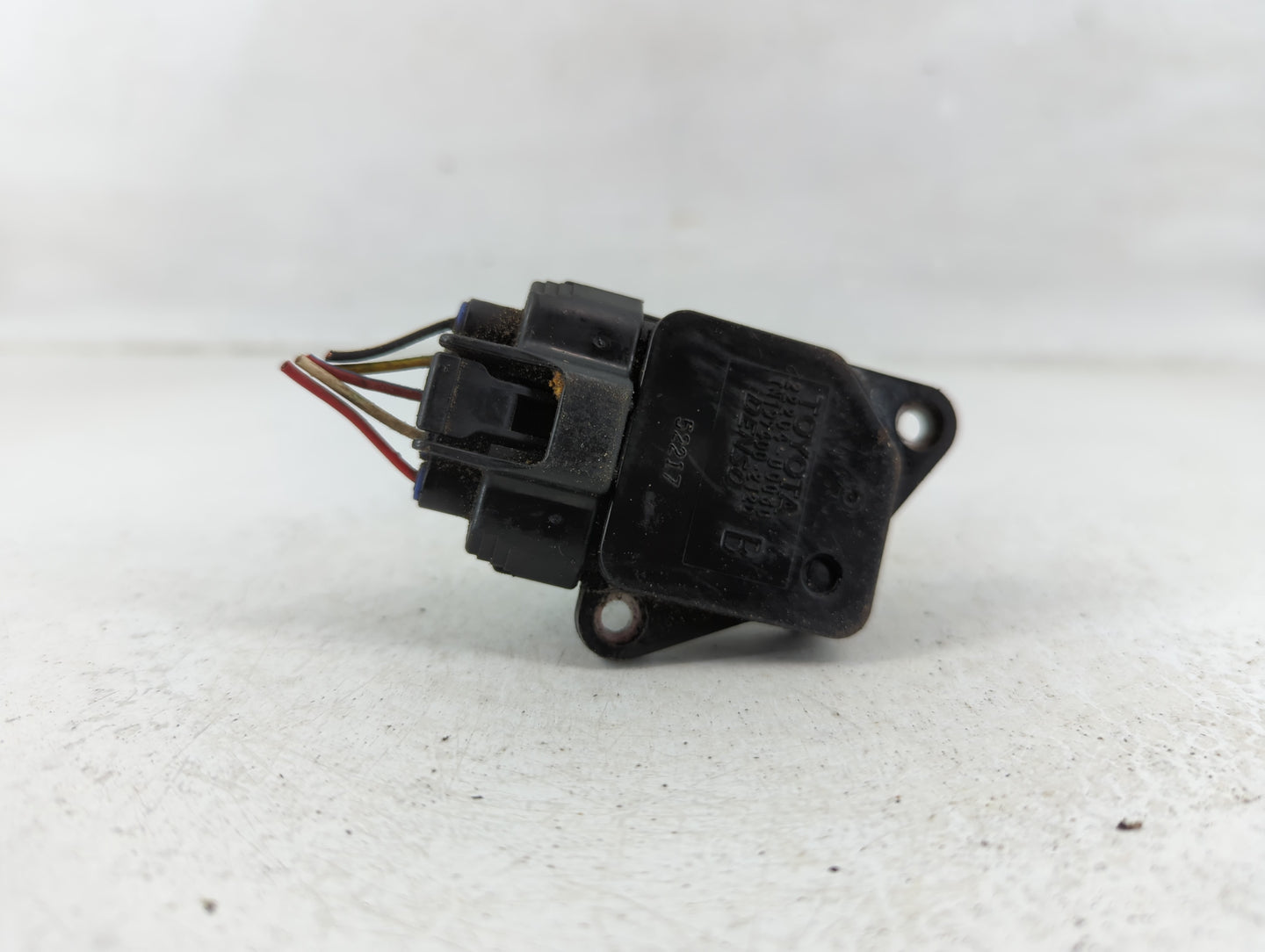 2004-2006 Toyota Sienna Mass Air Flow Meter Maf - Oemusedautoparts1.com
