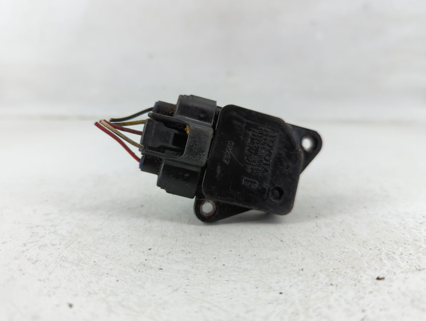 2004-2006 Toyota Sienna Mass Air Flow Meter Maf - Oemusedautoparts1.com