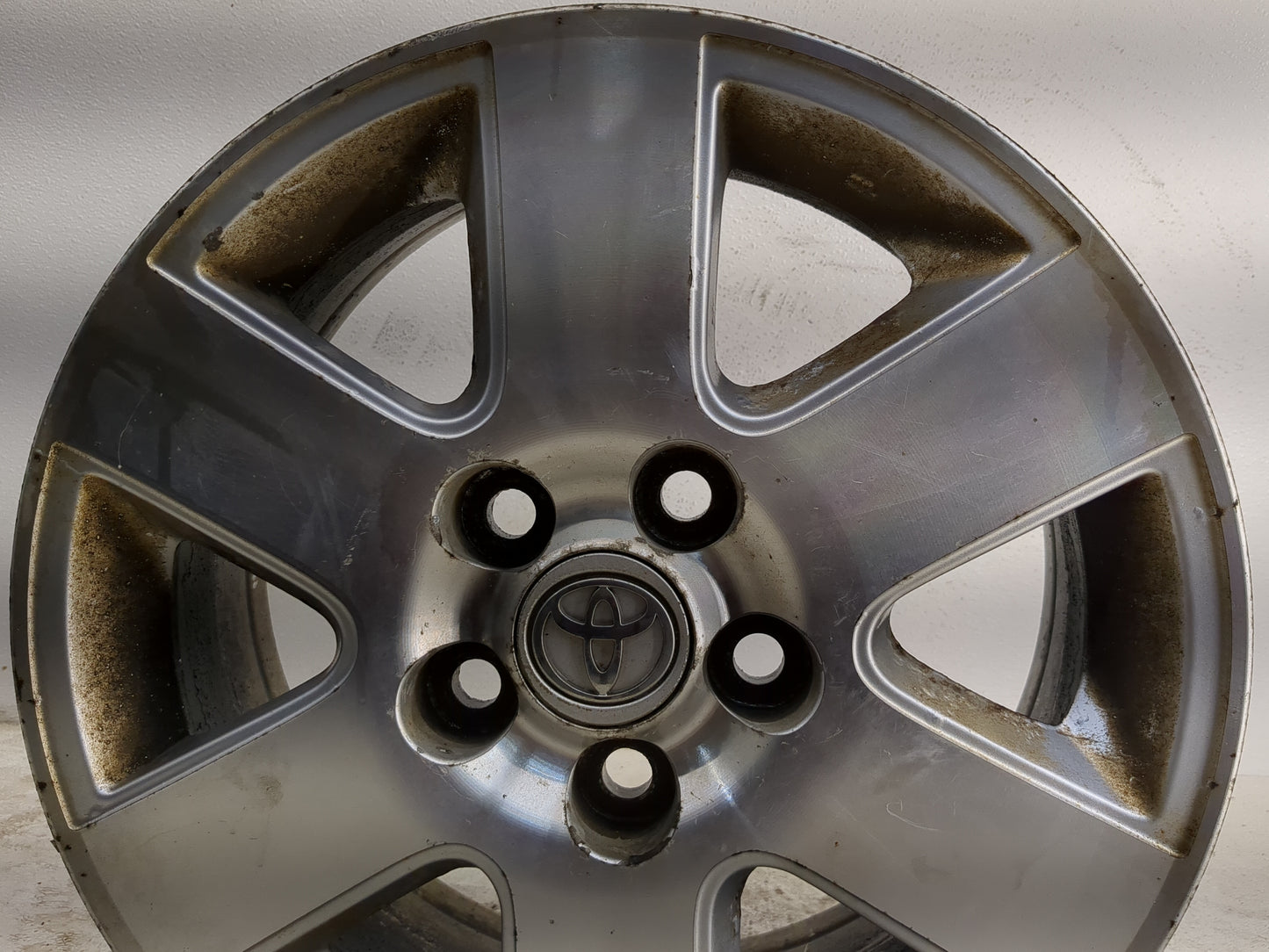 2004-2010 Toyota Sienna Oem Wheel Rim 1169177 - Oemusedautoparts1.com
