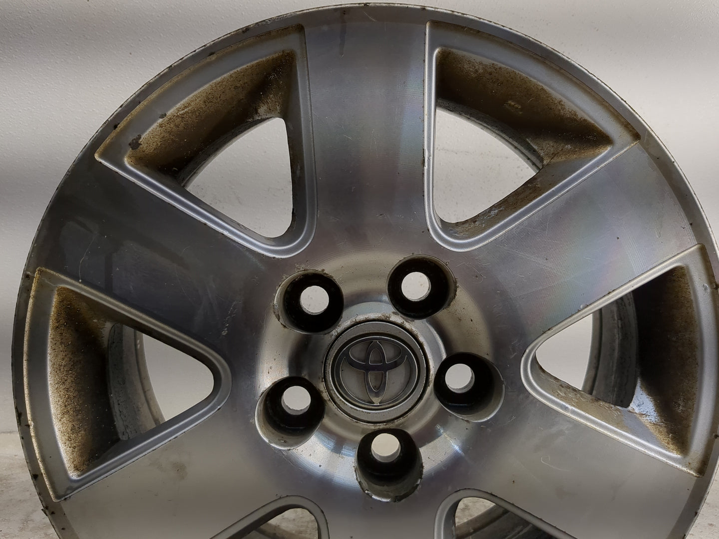 2004-2010 Toyota Sienna Oem Wheel Rim - Oemusedautoparts1.com