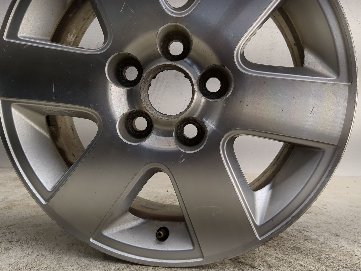 2004-2010 Toyota Sienna Oem Wheel Rim - Oemusedautoparts1.com