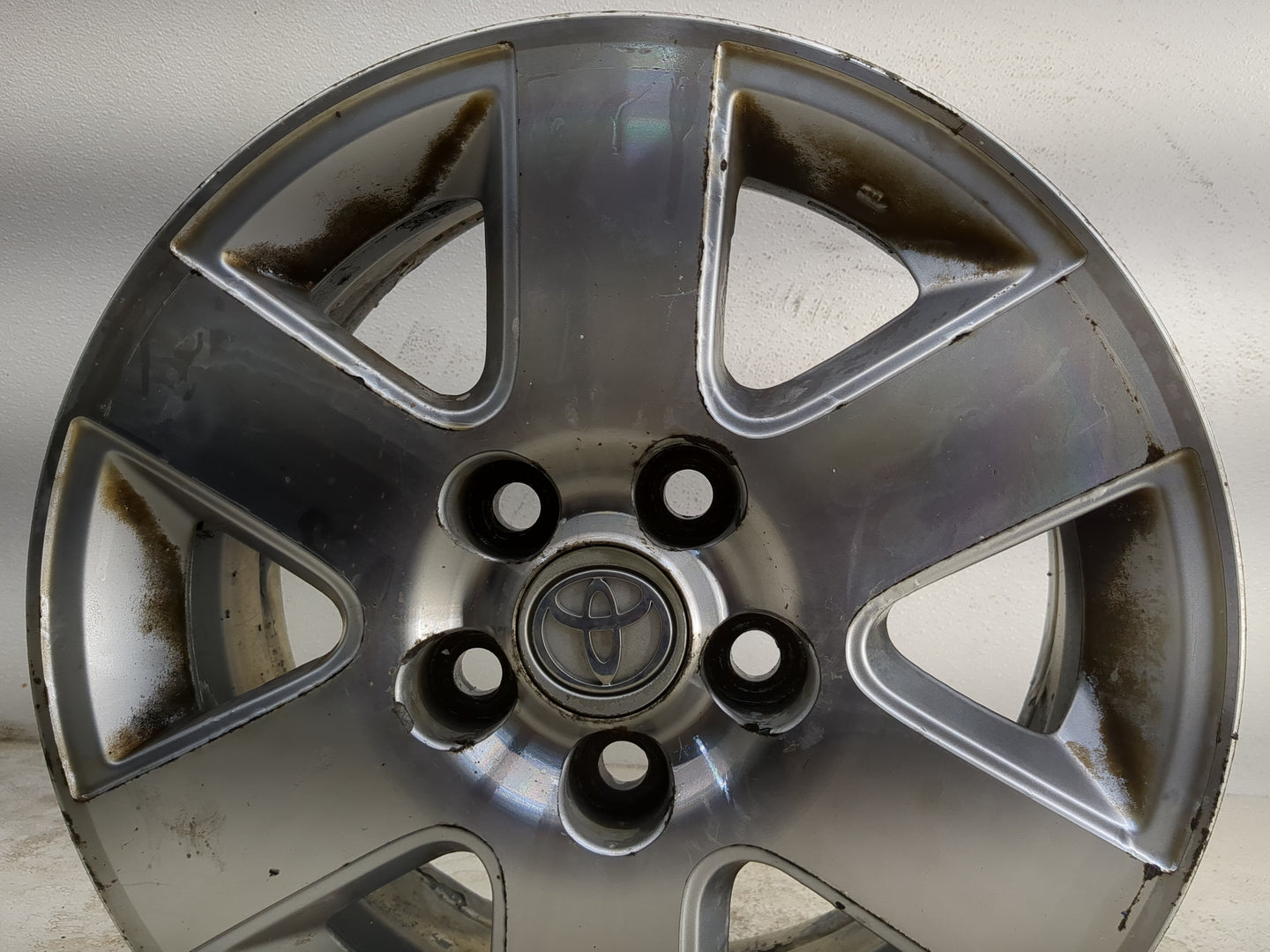 2004-2010 Toyota Sienna Oem Wheel Rim - Oemusedautoparts1.com